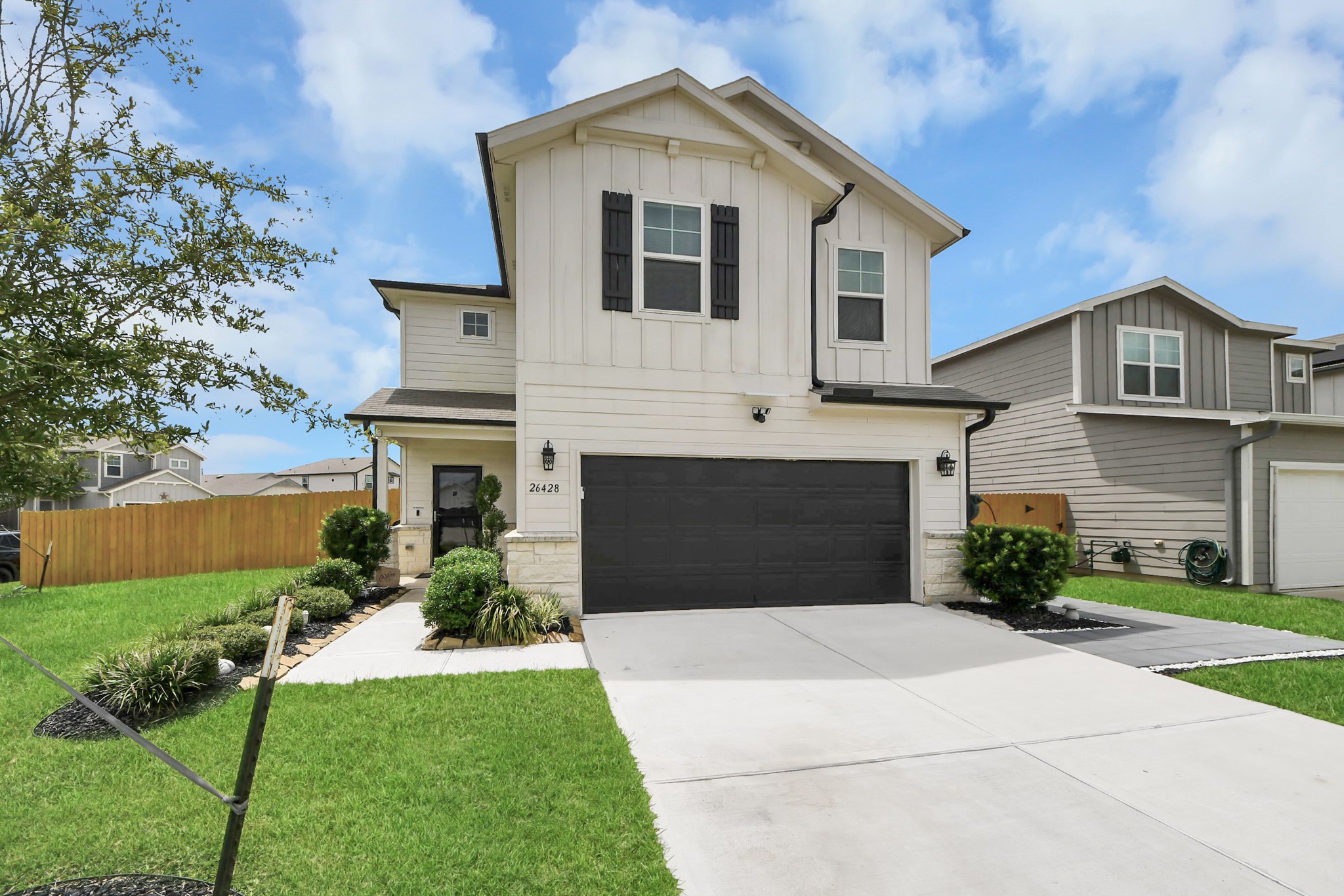 26428 Red Clover Drive Property Photo 8