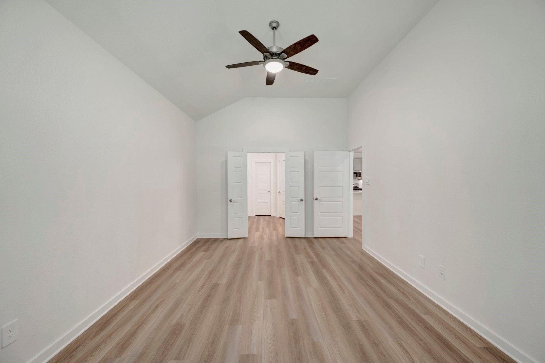 20514 Draper Road Property Photo 7