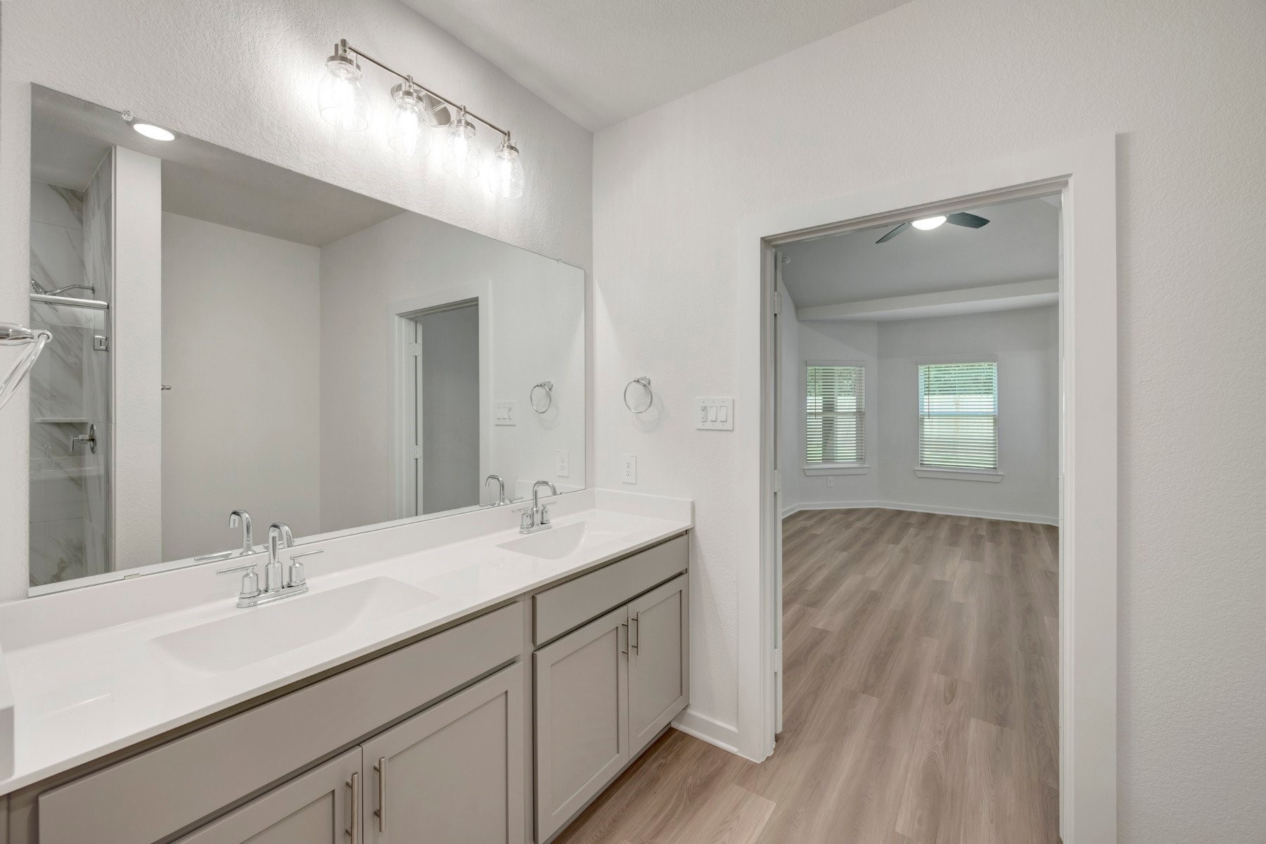 20514 Draper Road Property Photo 8