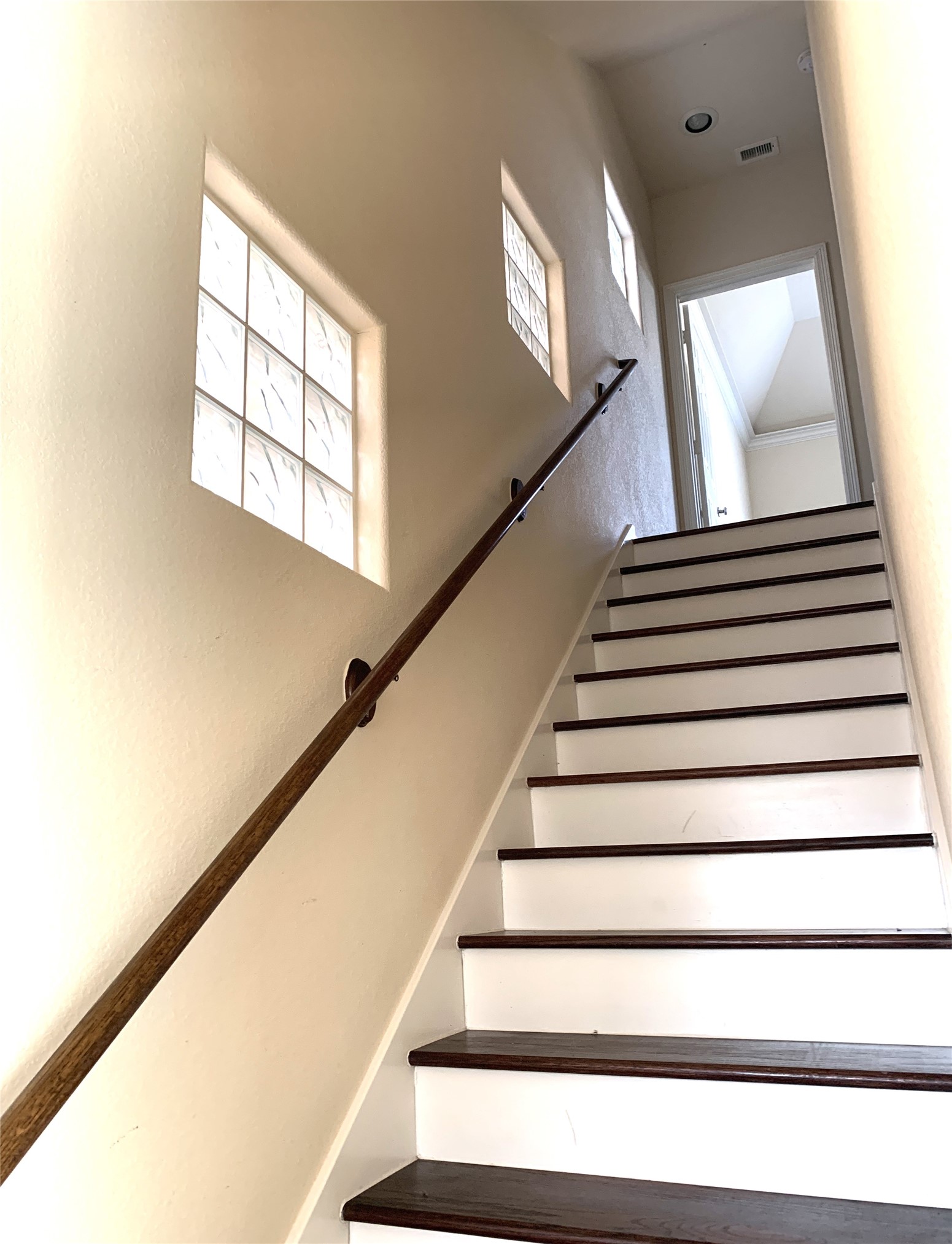 3021 Kisling Street Property Photo 13