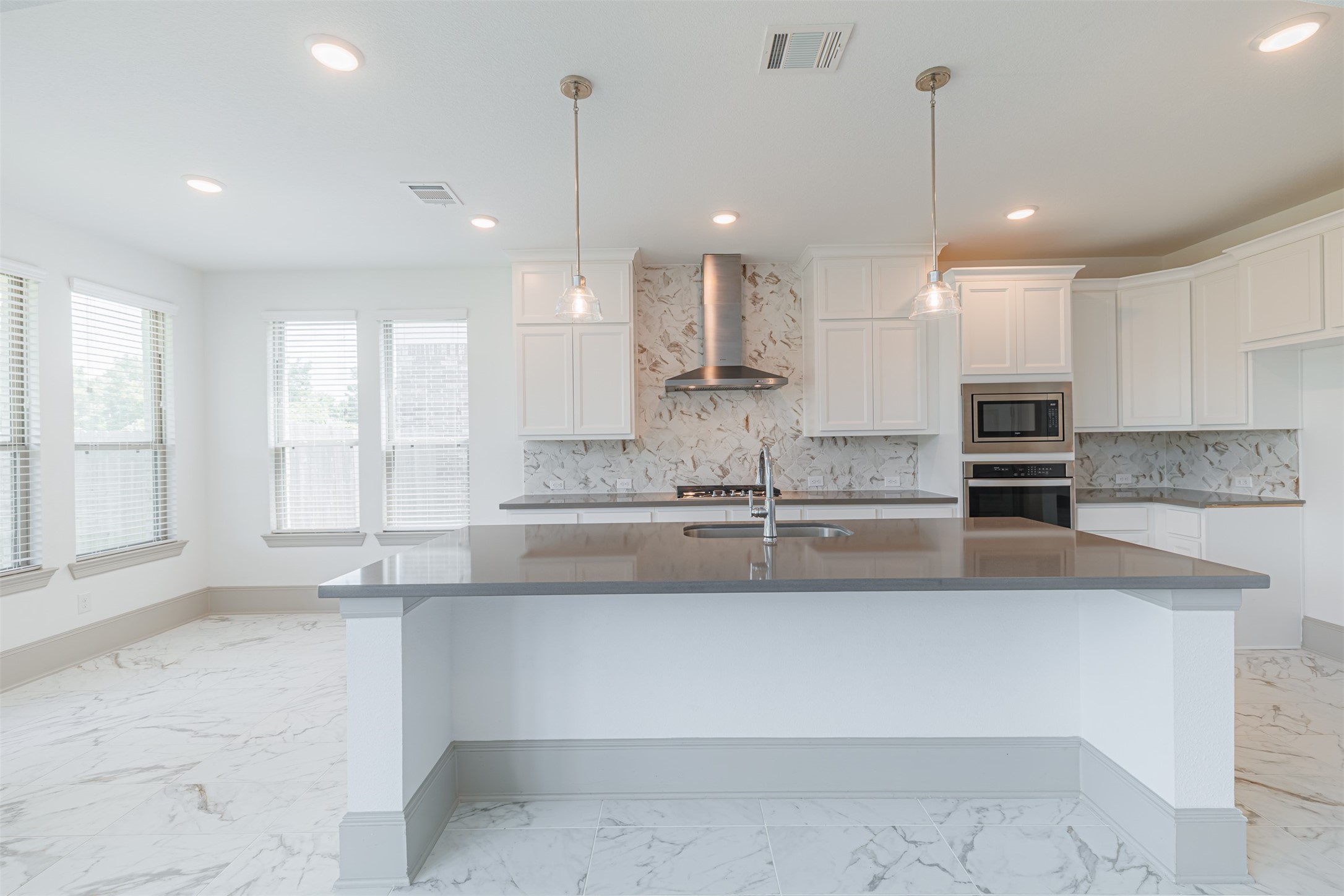 3306 Willow Fin Way Property Photo 14