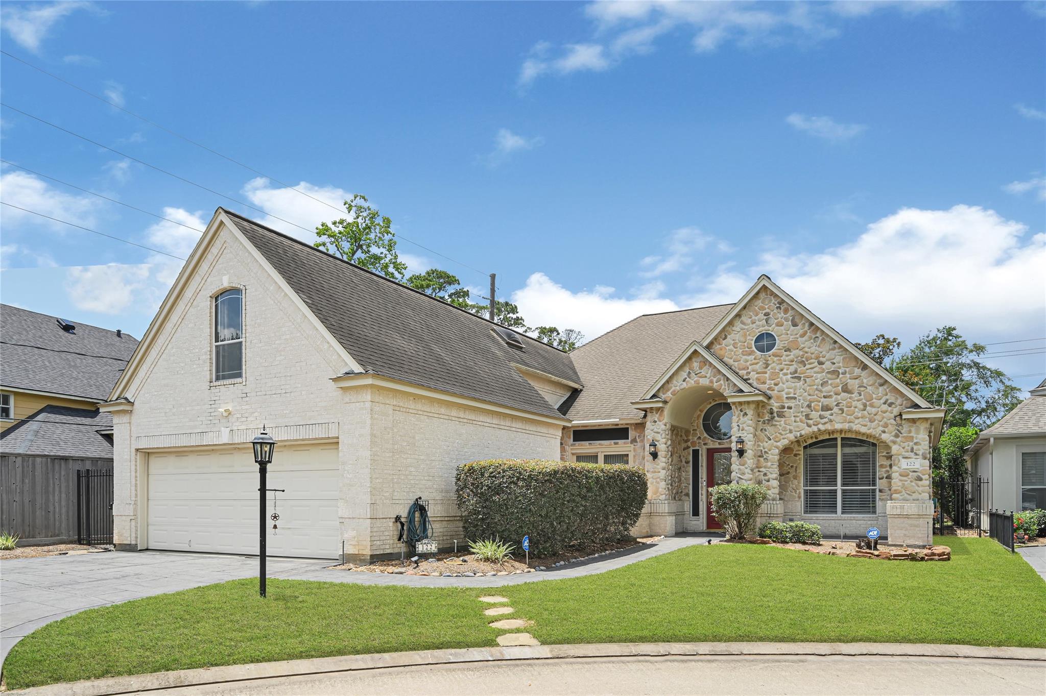 122 Marble Staff Court, Houston Tx 77069 Property Photo 1