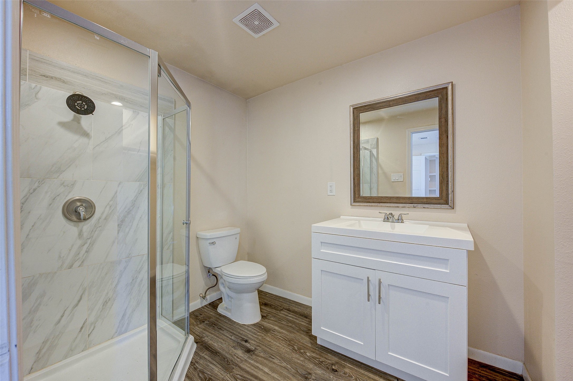 8709 Knox Street Property Photo 19