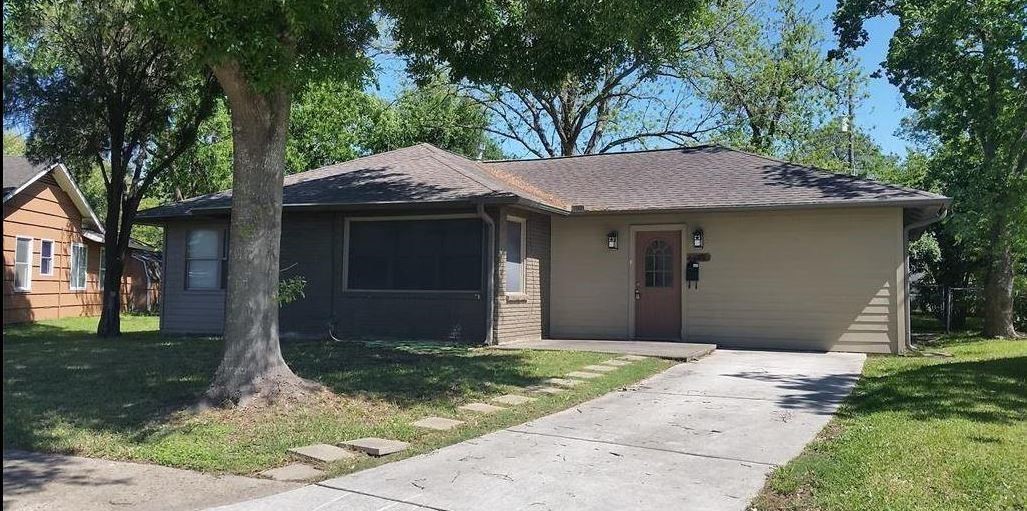 1611 Patrick Street Property Photo