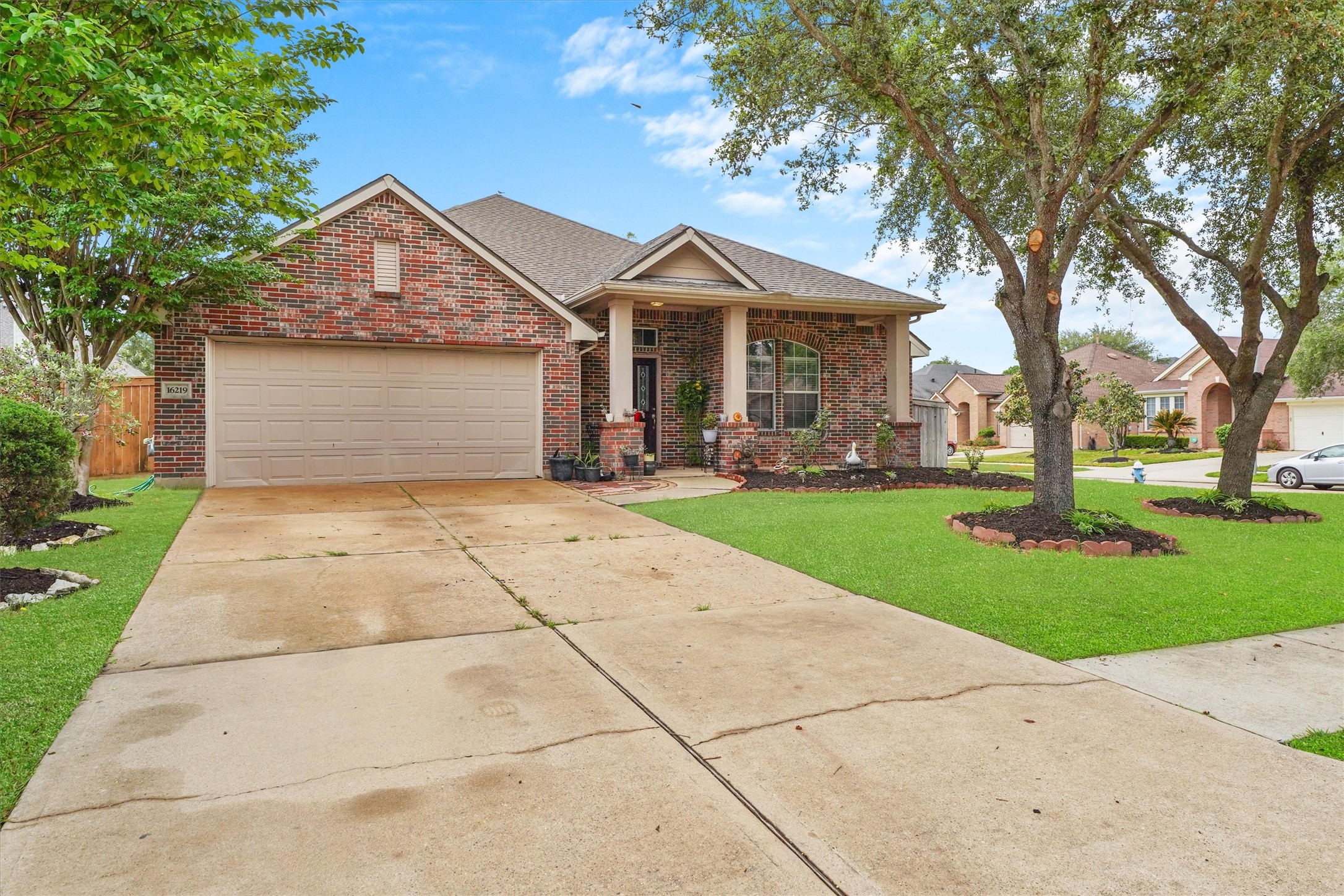 16219 Wilmington Park Lane Property Photo 6
