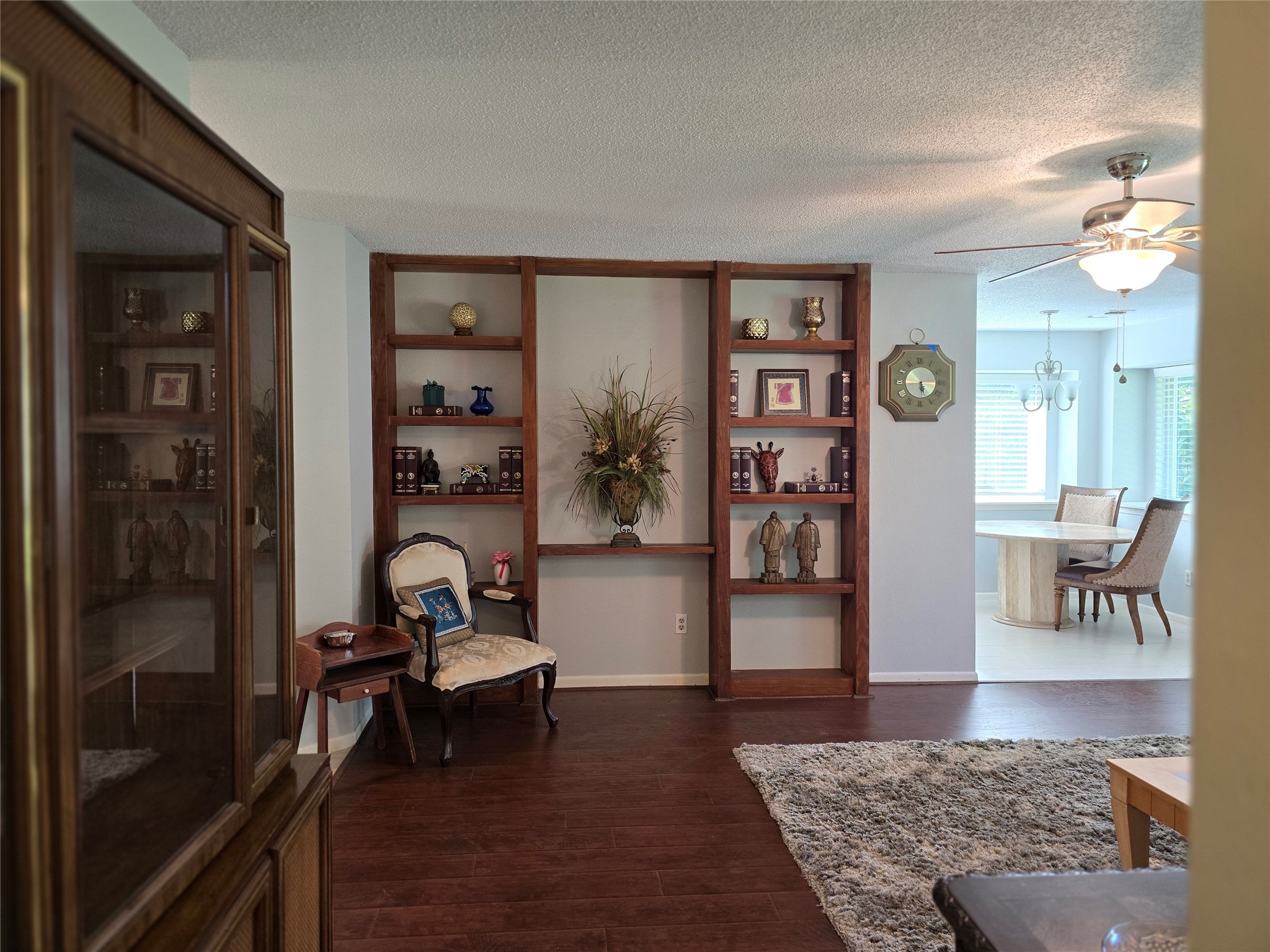 3118 Flintwood Drive Property Photo 7