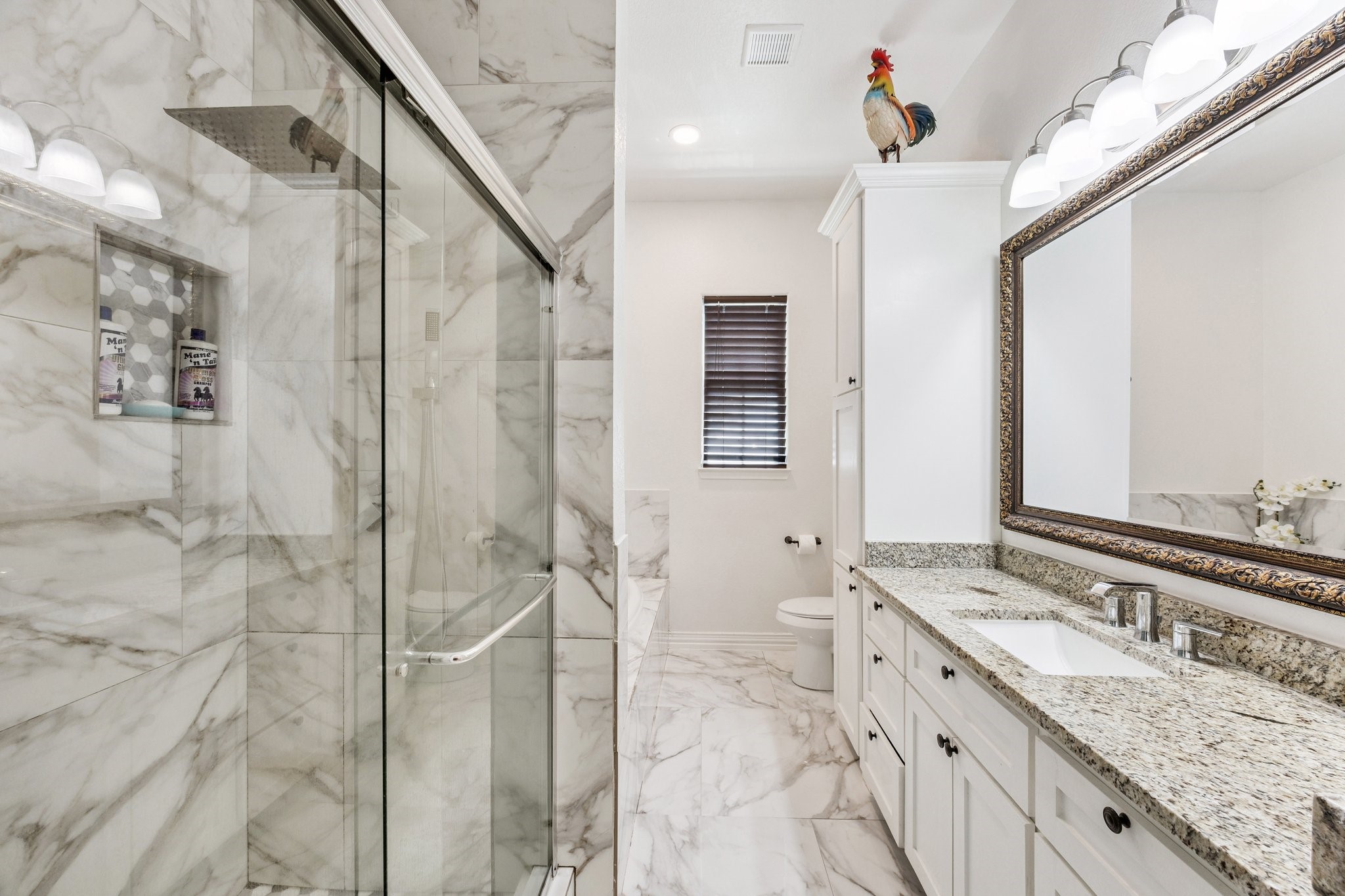 2787 Maler Road Property Photo 8
