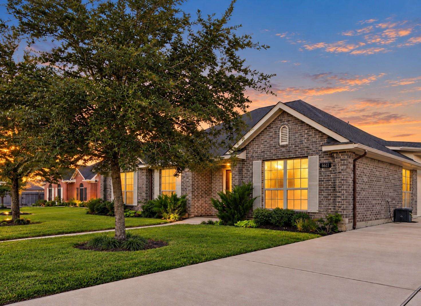6611 Marble Falls Lane, Manvel Tx 77578 Property Photo 2