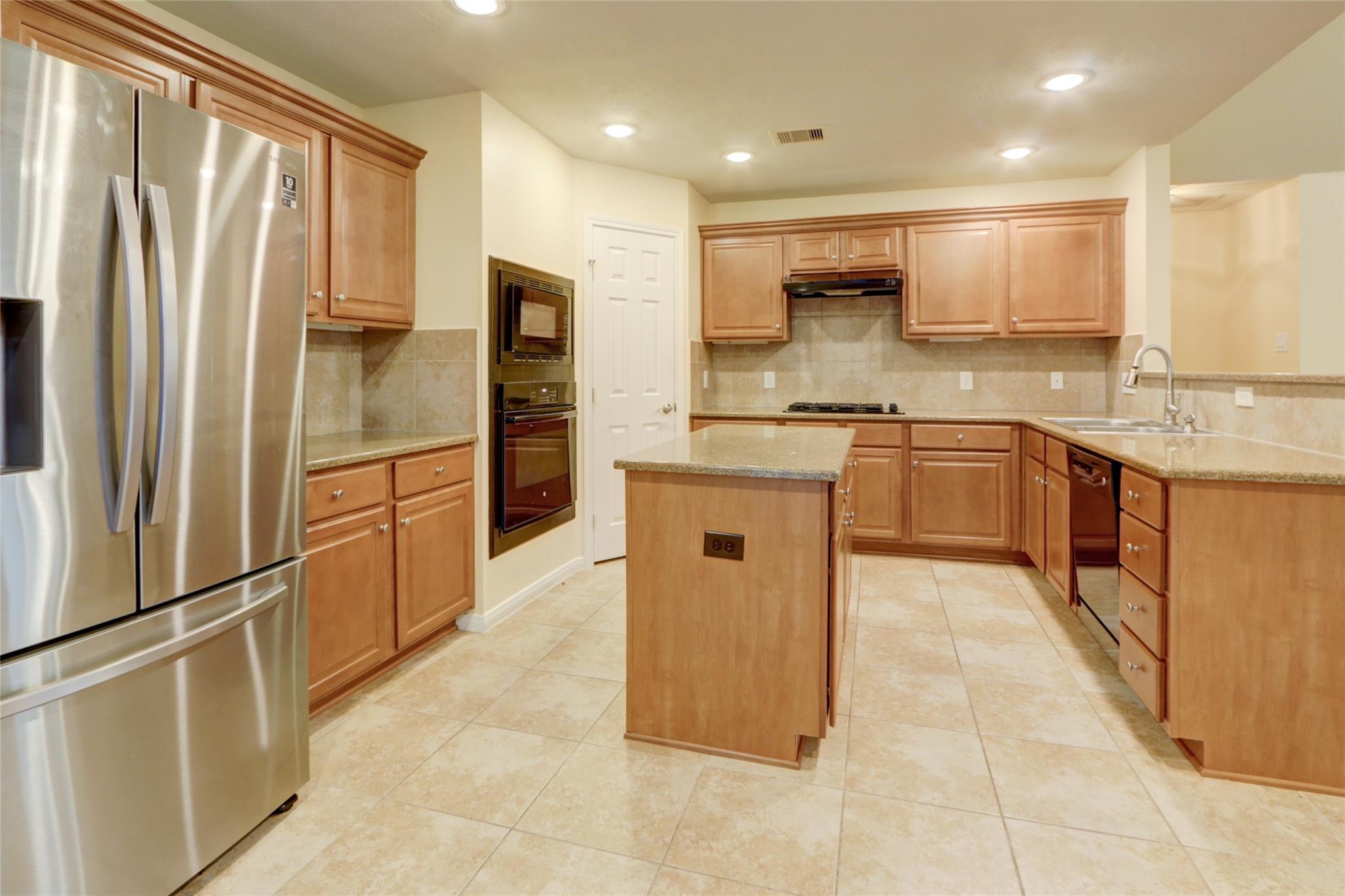 6611 Marble Falls Lane Property Photo 12