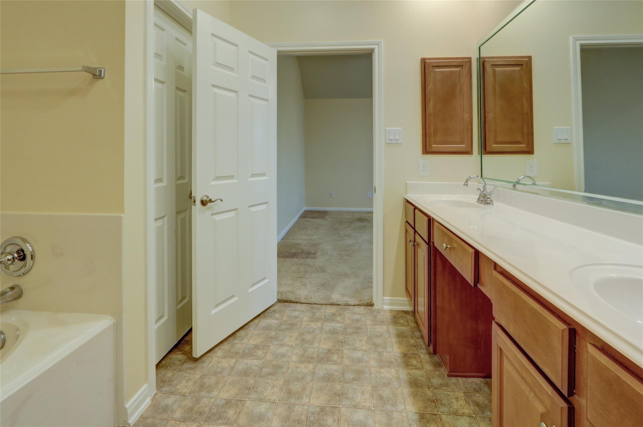 6611 Marble Falls Lane Property Photo 21