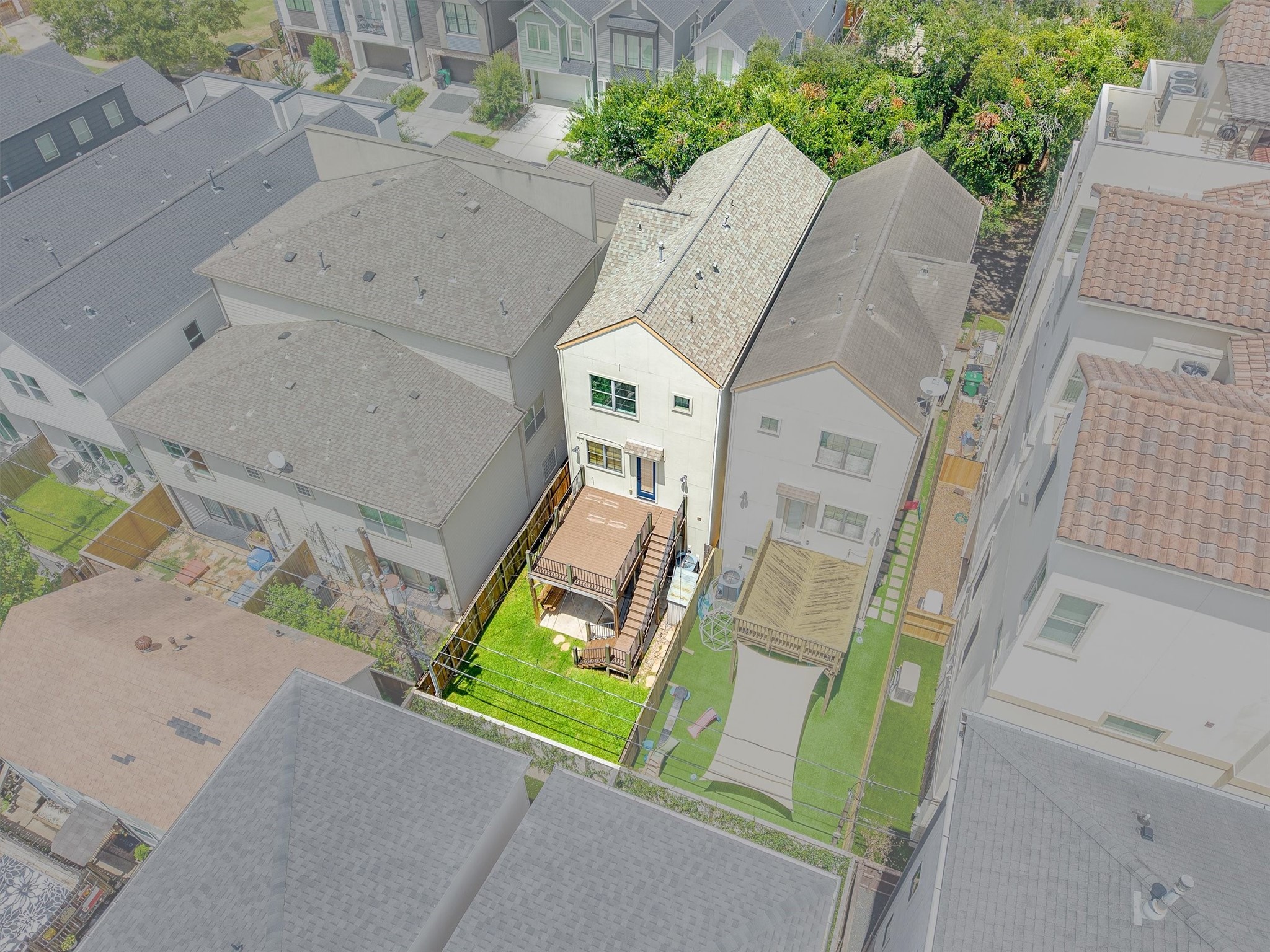 1129 W Bell Street Property Photo 6
