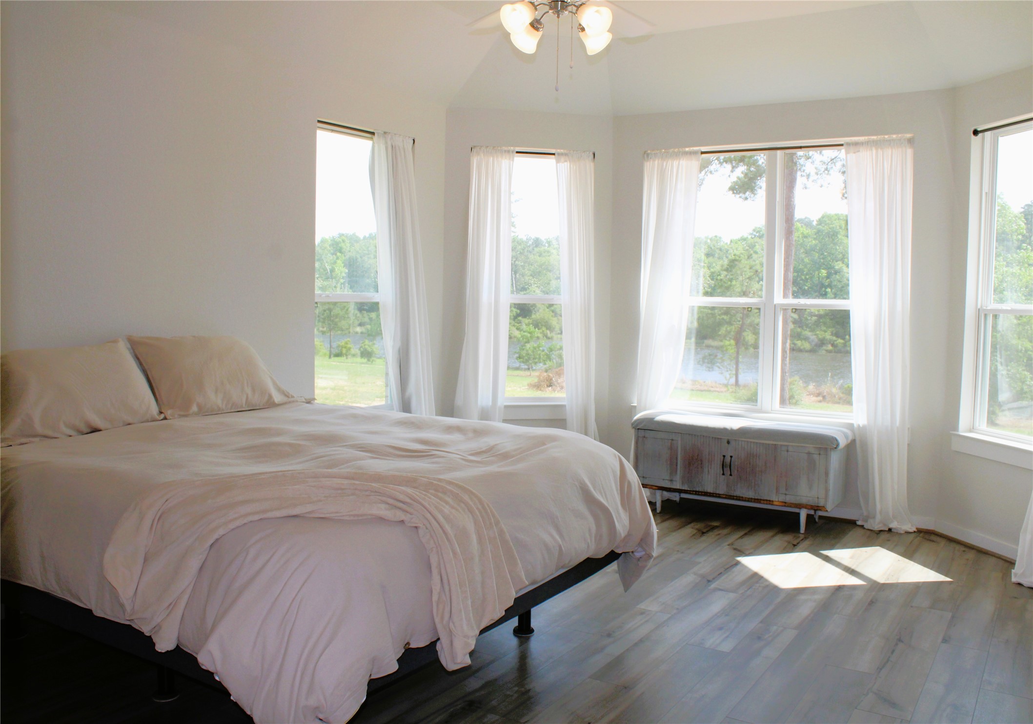11755 Oakwood Ranch Drive Property Photo 1
