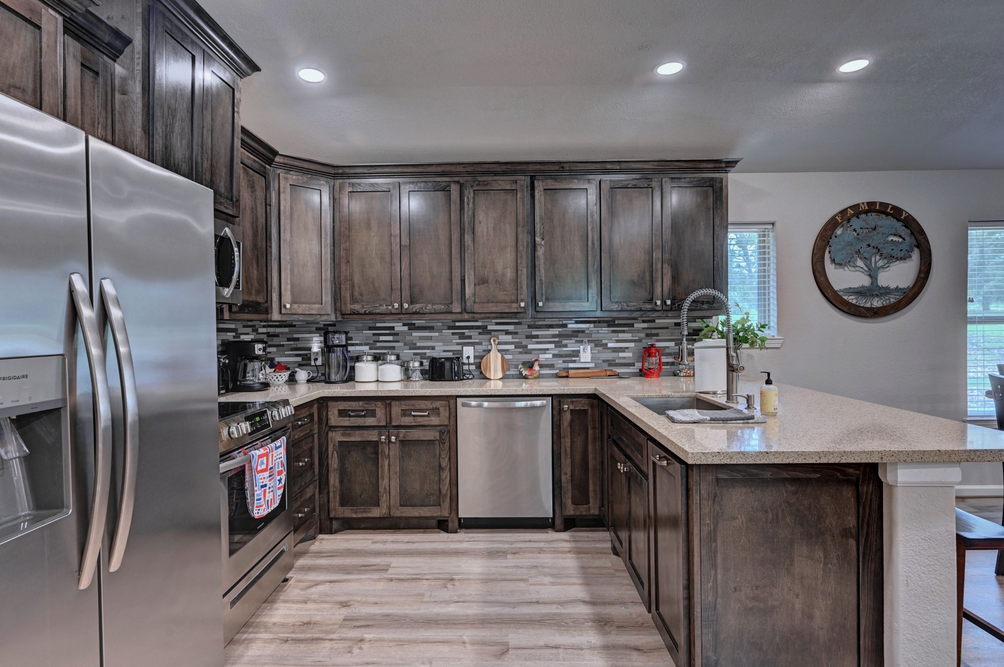 15508 Highway 105 E Property Photo 18