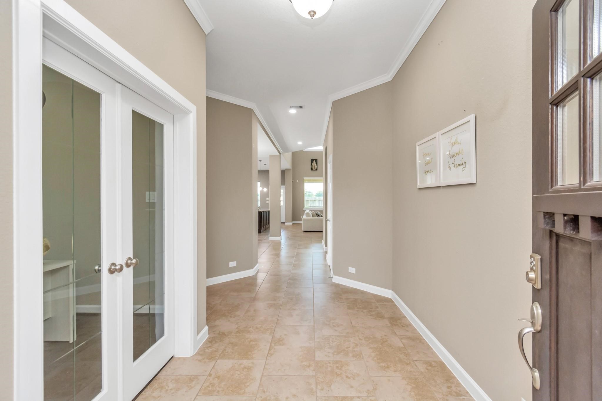 2627 Lazy Vine Lane Property Photo 3