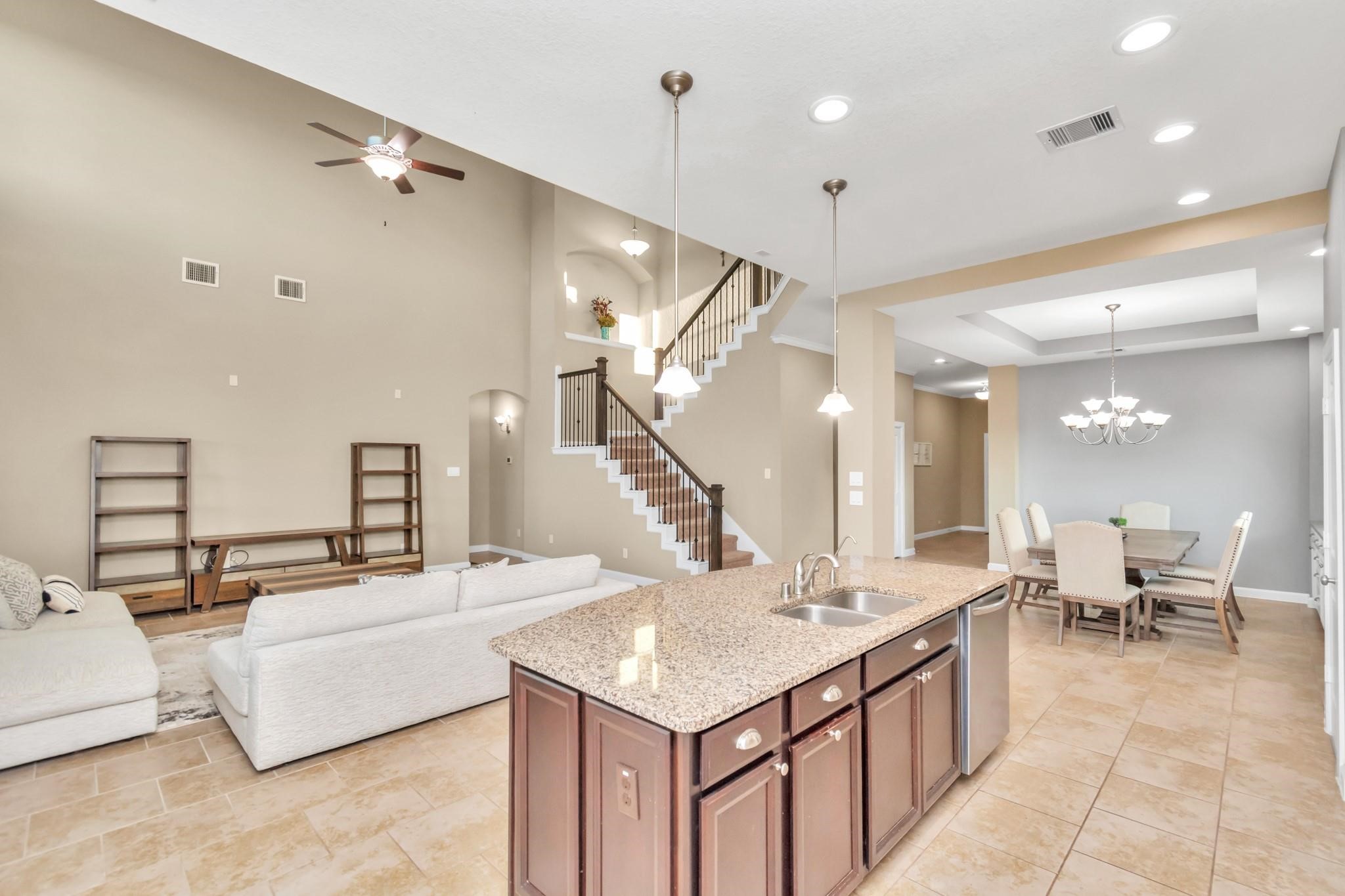2627 Lazy Vine Lane Property Photo 10