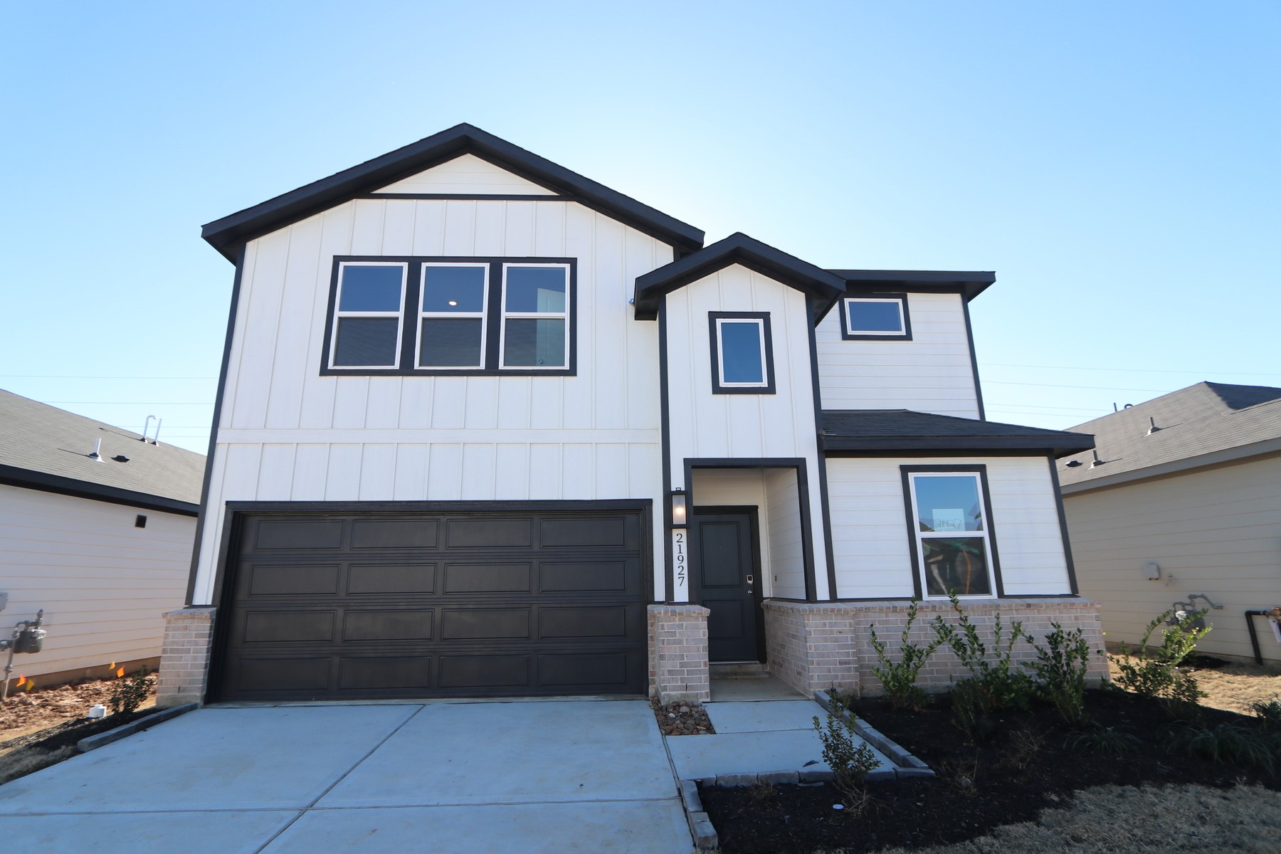 21927 Hat Creek Drive Property Photo