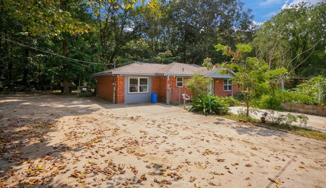 26745 F M 2090 Road Property Photo 5
