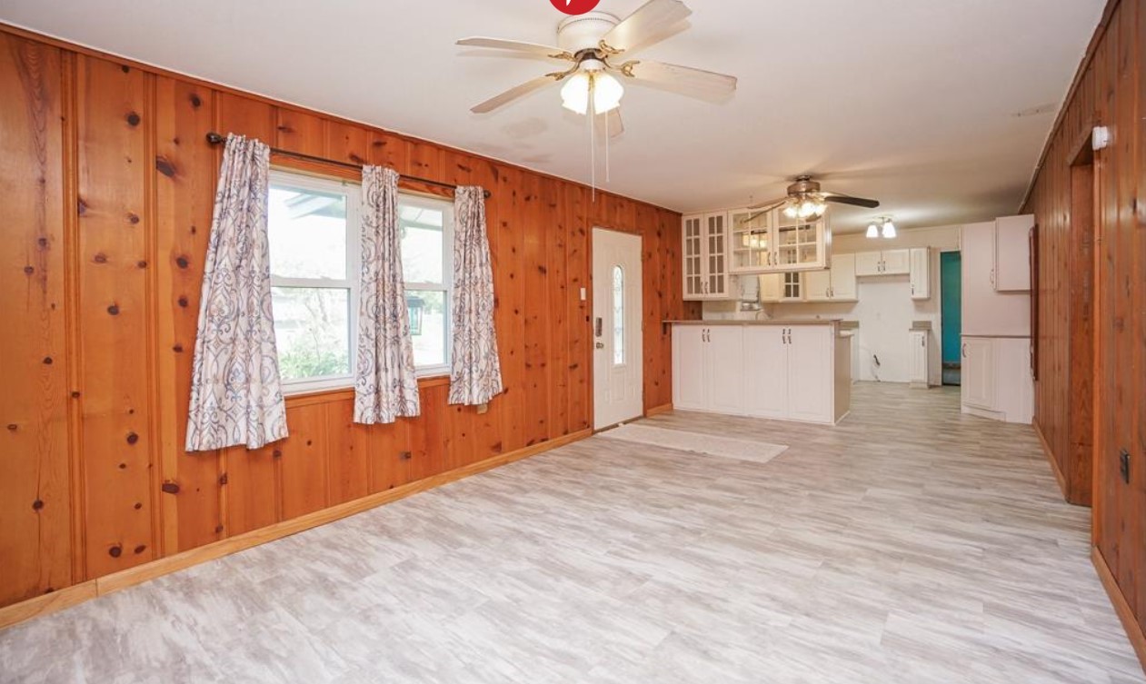 26745 F M 2090 Road Property Photo 11