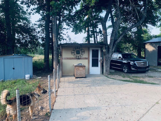 26745 F M 2090 Road Property Photo 13