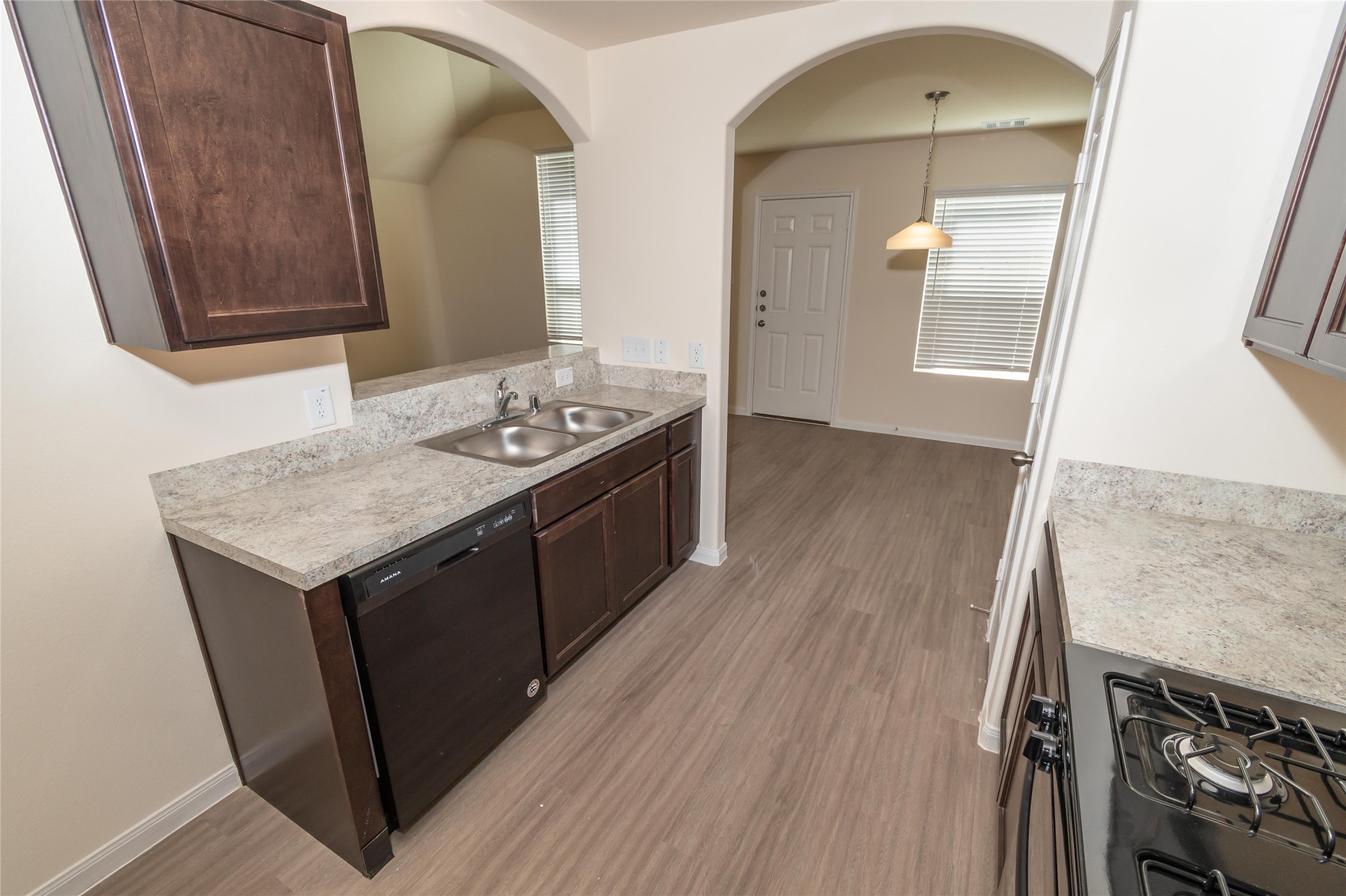 4103 Silver Ranch Road Property Photo 1