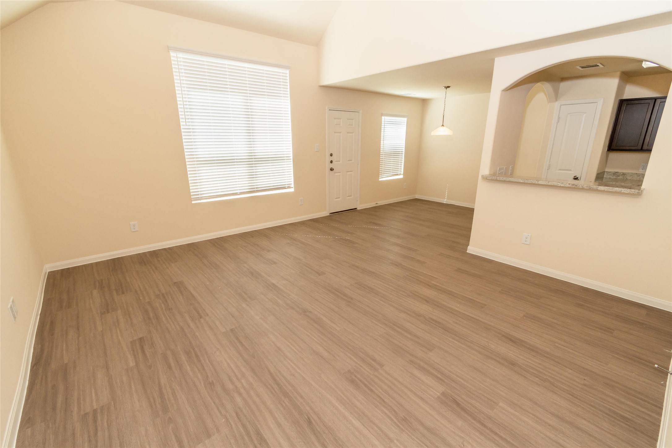 4103 Silver Ranch Road Property Photo 2