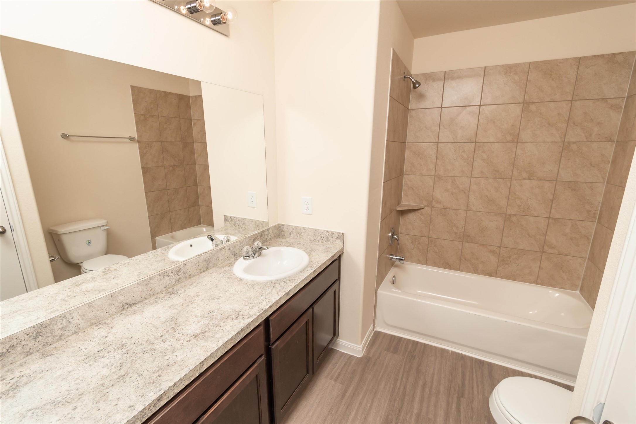 4103 Silver Ranch Road Property Photo 7