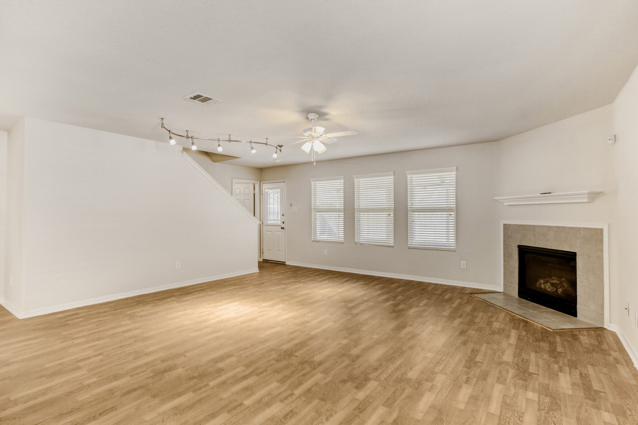 16870 Blackberry Lily Lane Property Photo 4