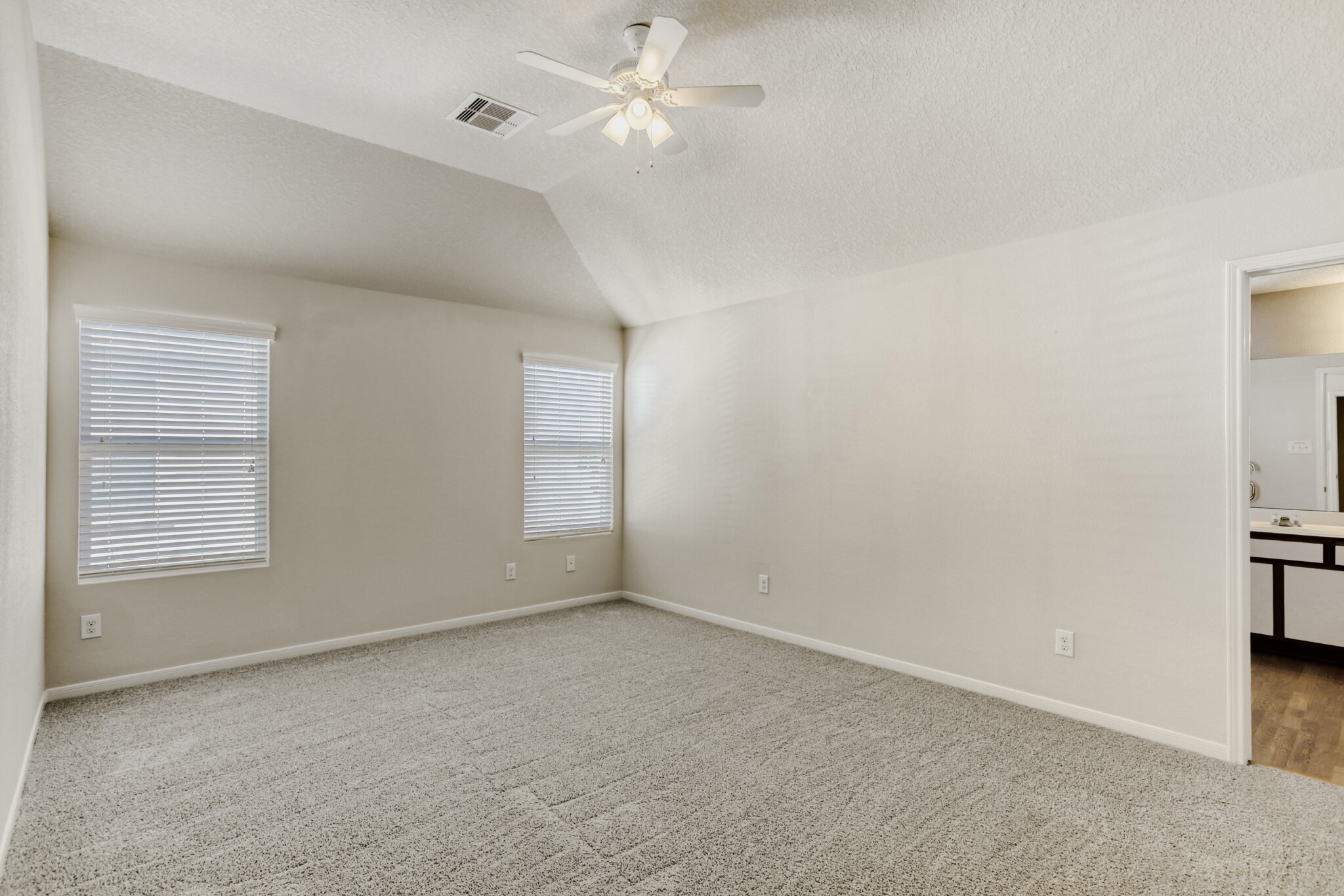 16870 Blackberry Lily Lane Property Photo 10