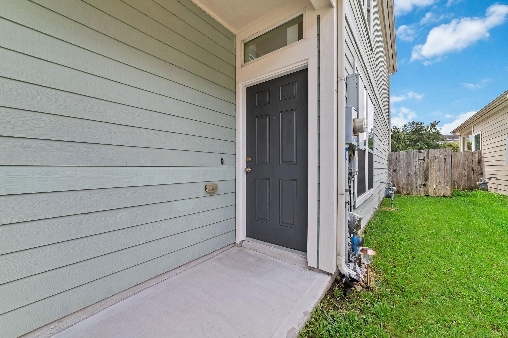 14923 Tuttle Point Drive Property Photo 3