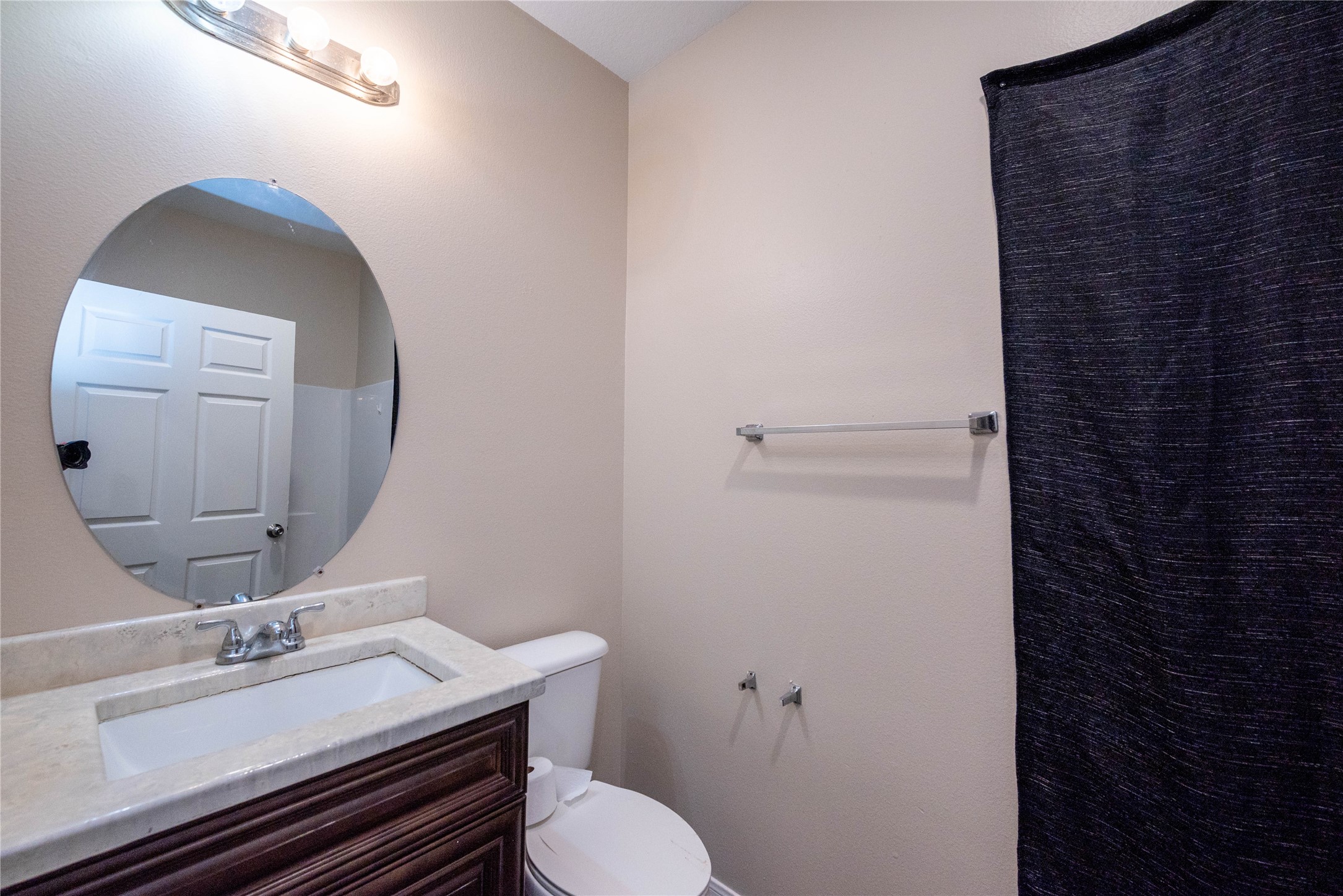 2101 Sealy Street Property Photo 16