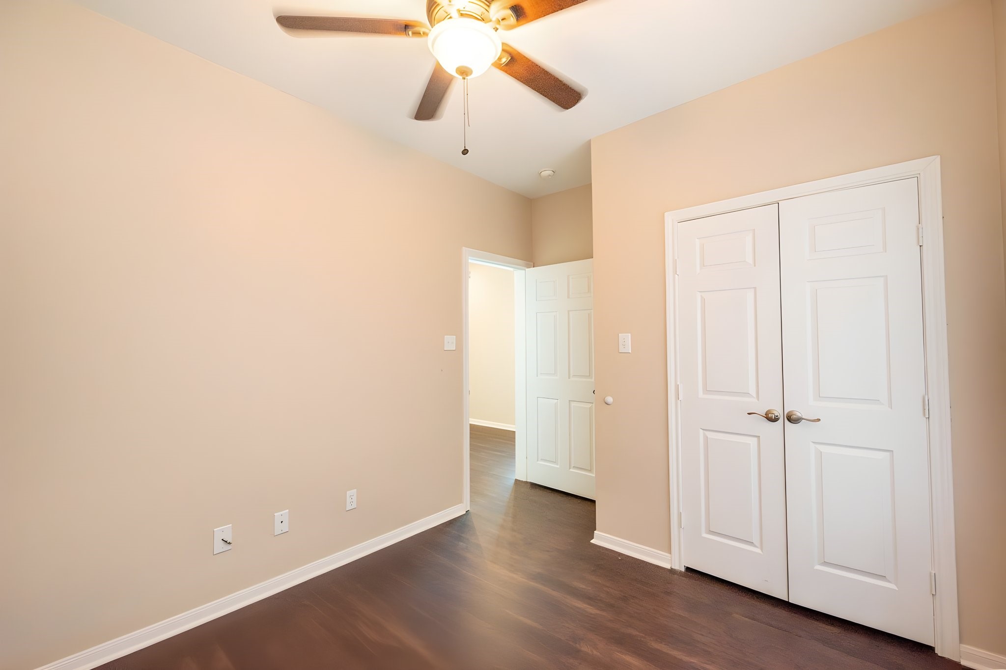 2101 Sealy Street Property Photo 30