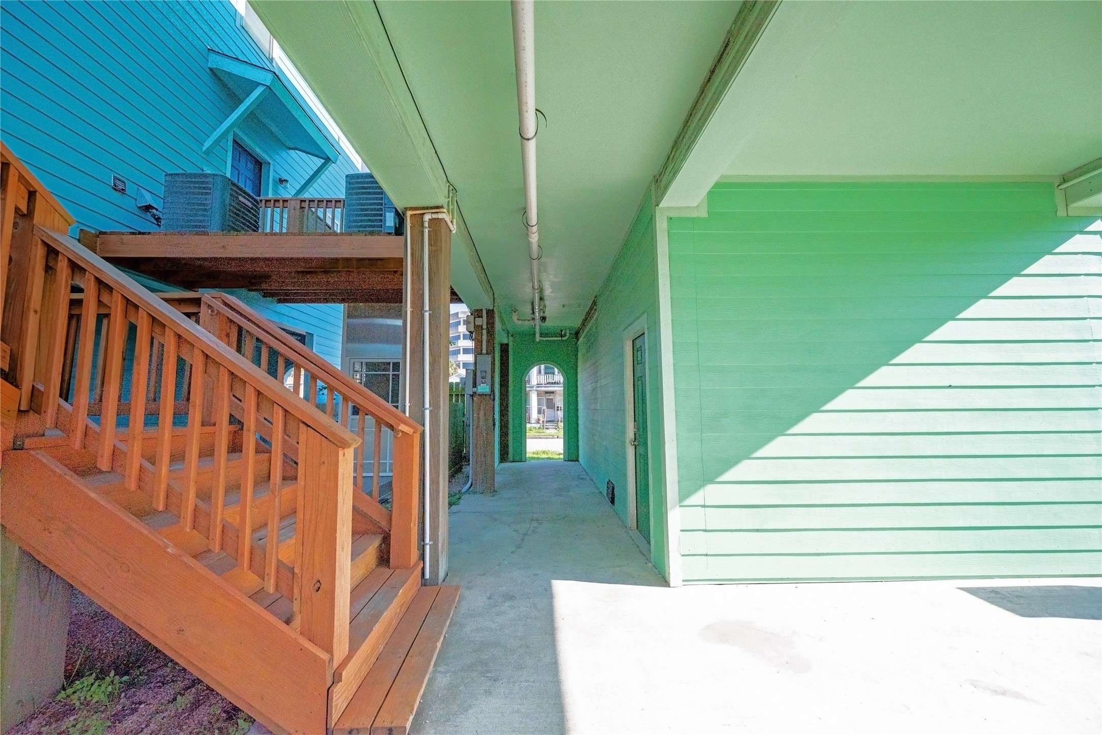 2101 Sealy Street Property Photo 31
