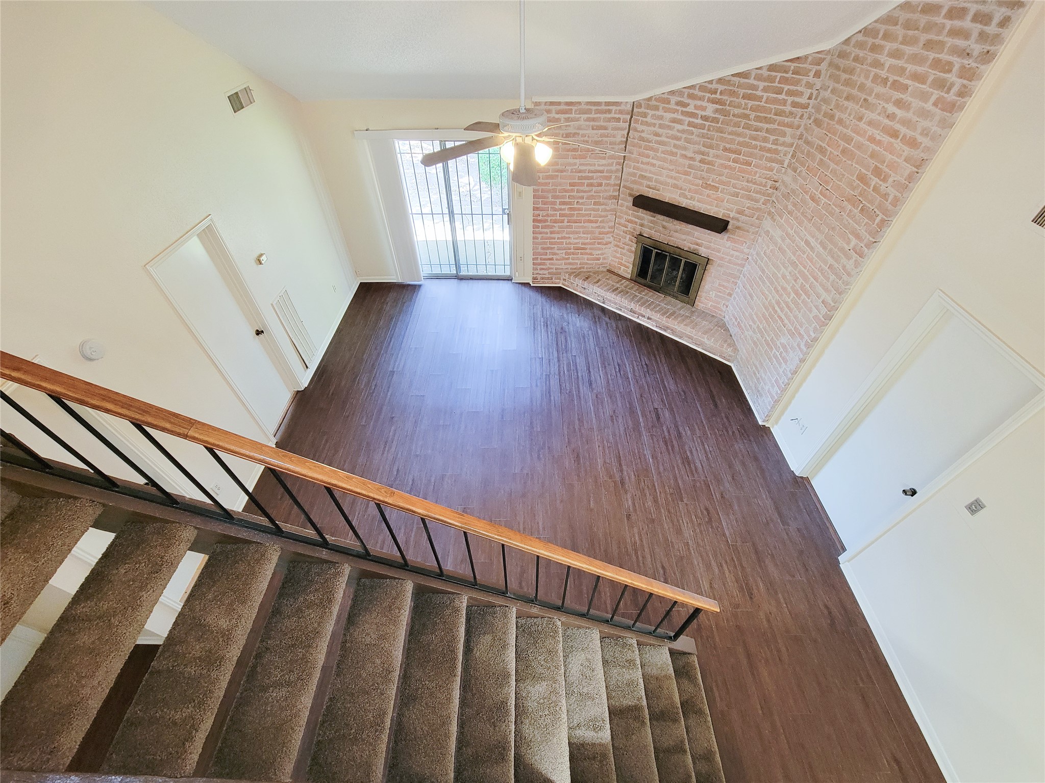 1210 New Tree Lane Property Photo 2