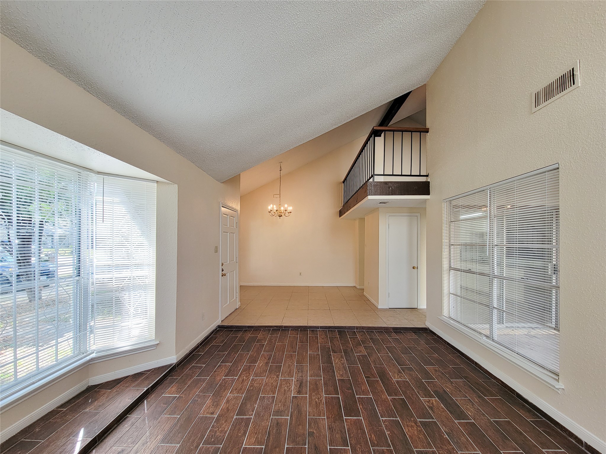 1210 New Tree Lane Property Photo 4