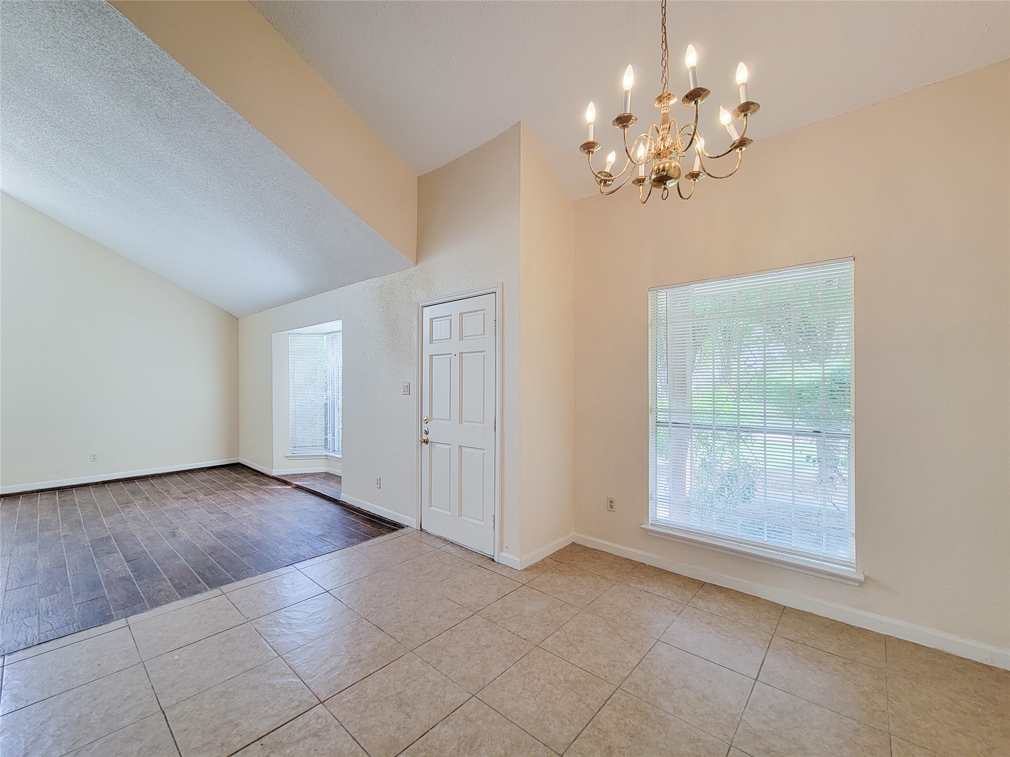 1210 New Tree Lane Property Photo 5