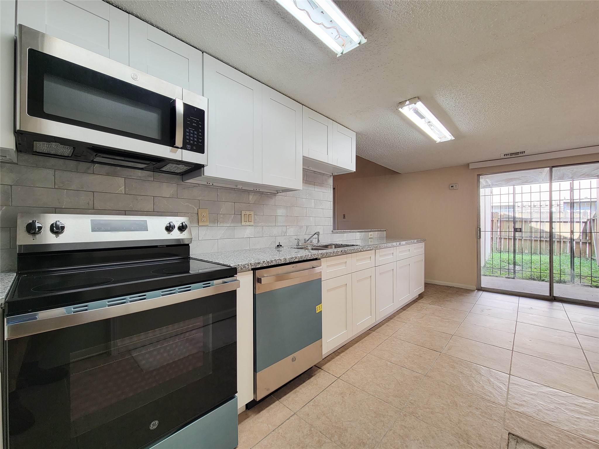 1210 New Tree Lane Property Photo 10
