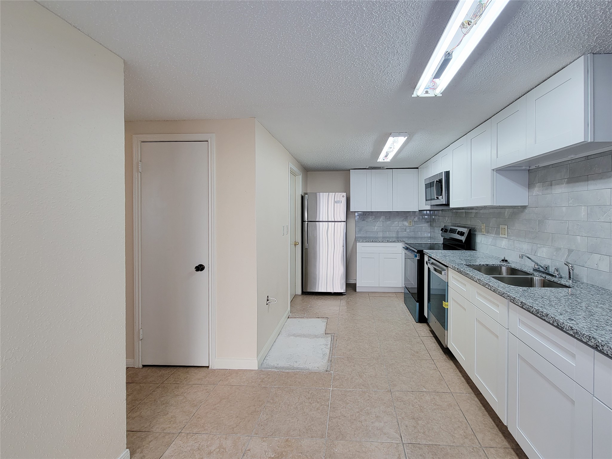 1210 New Tree Lane Property Photo 11