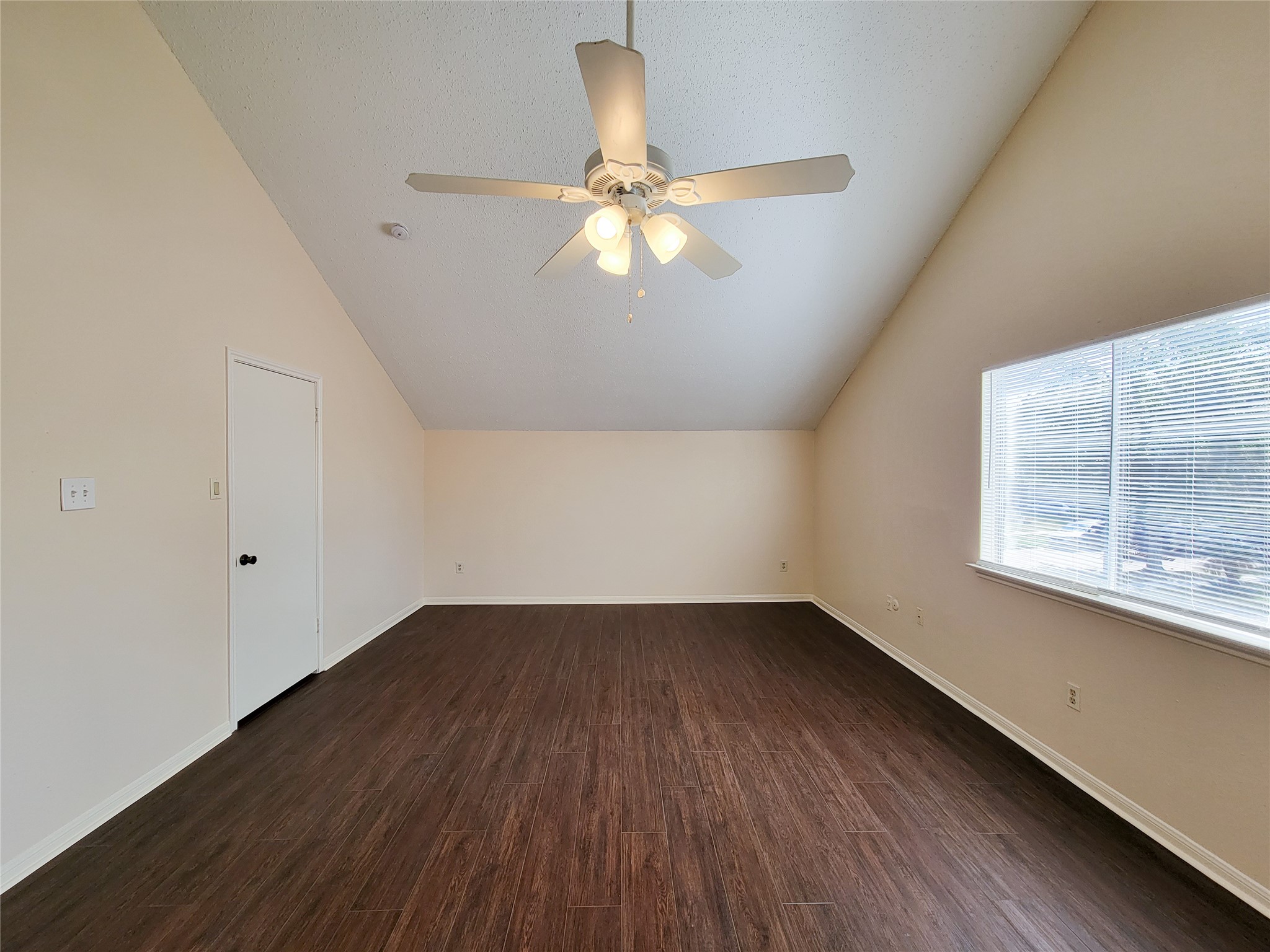 1210 New Tree Lane Property Photo 13