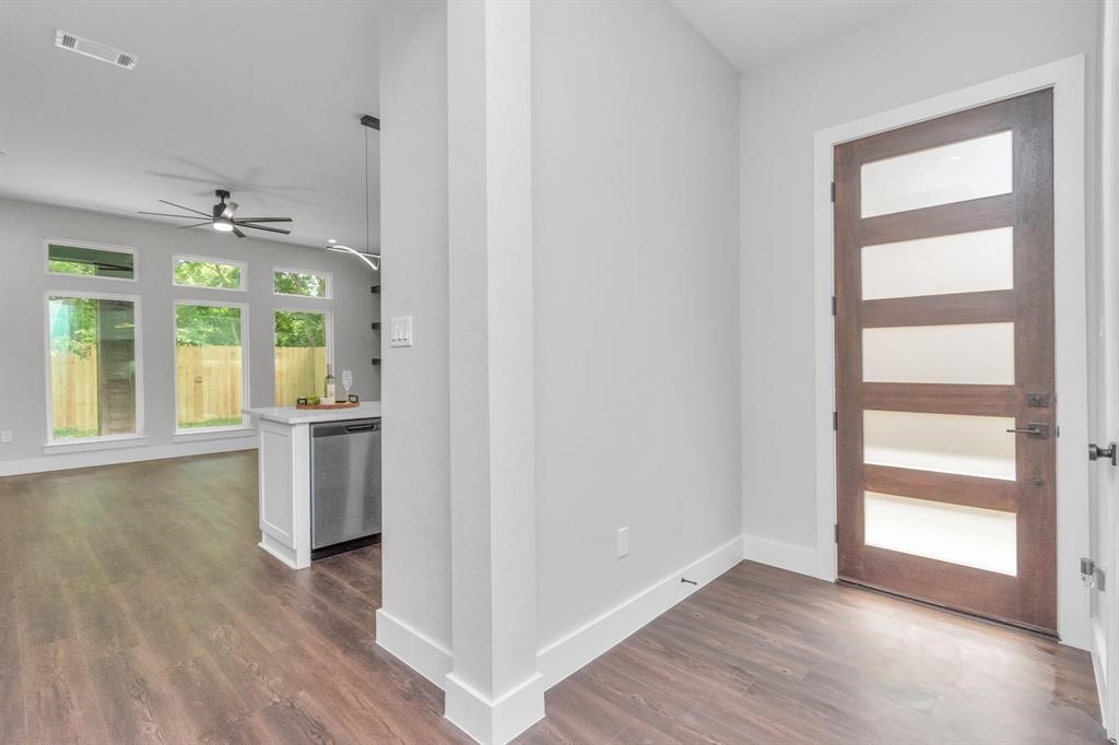 4622 Clover Street Property Photo 27