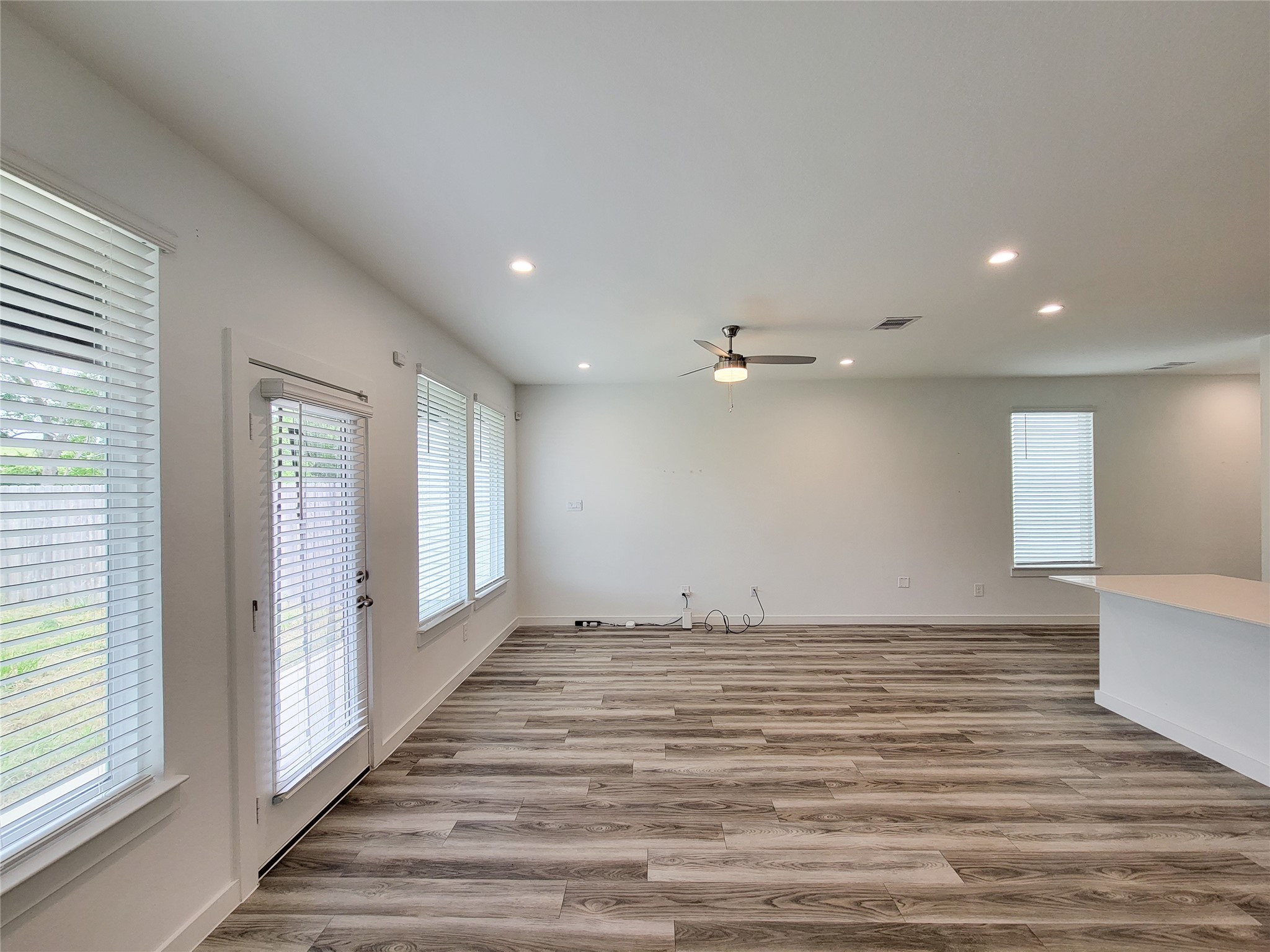 3225 Creston Gate Drive Property Photo 12