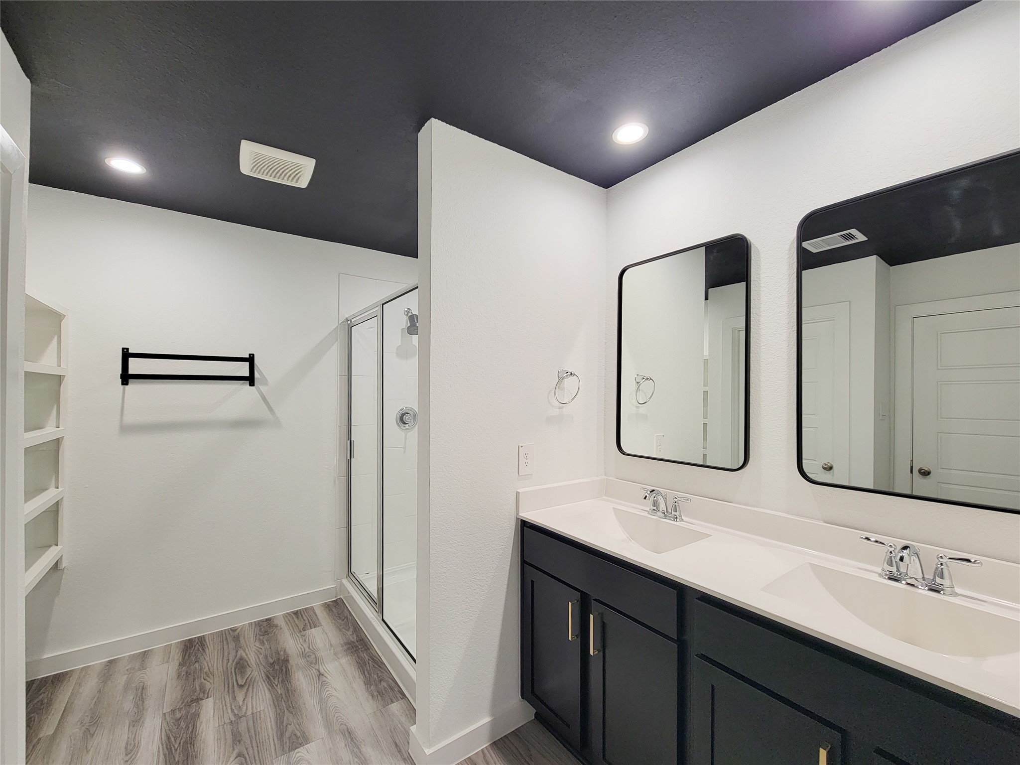 3225 Creston Gate Drive Property Photo 29