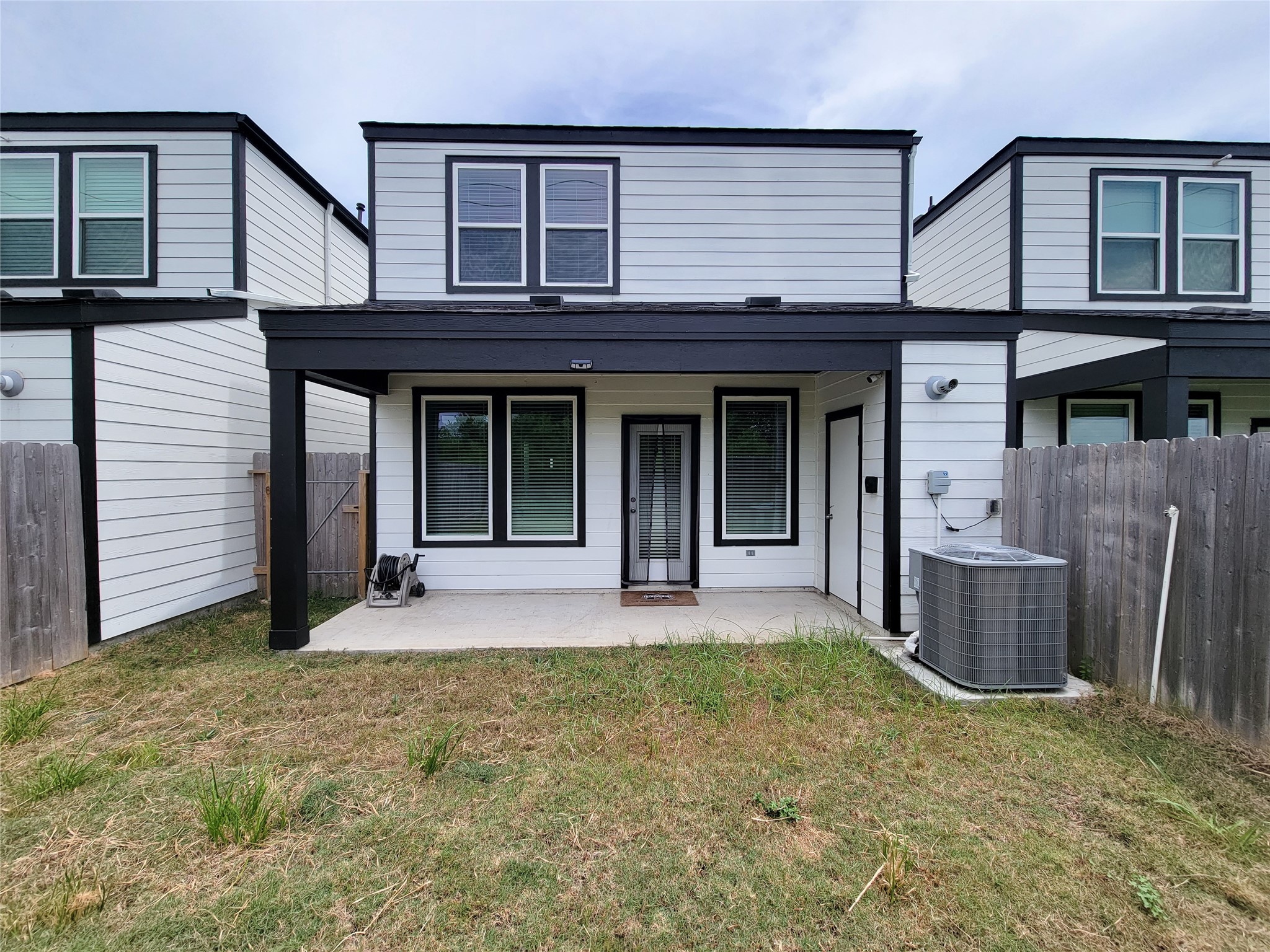 3225 Creston Gate Drive Property Photo 40