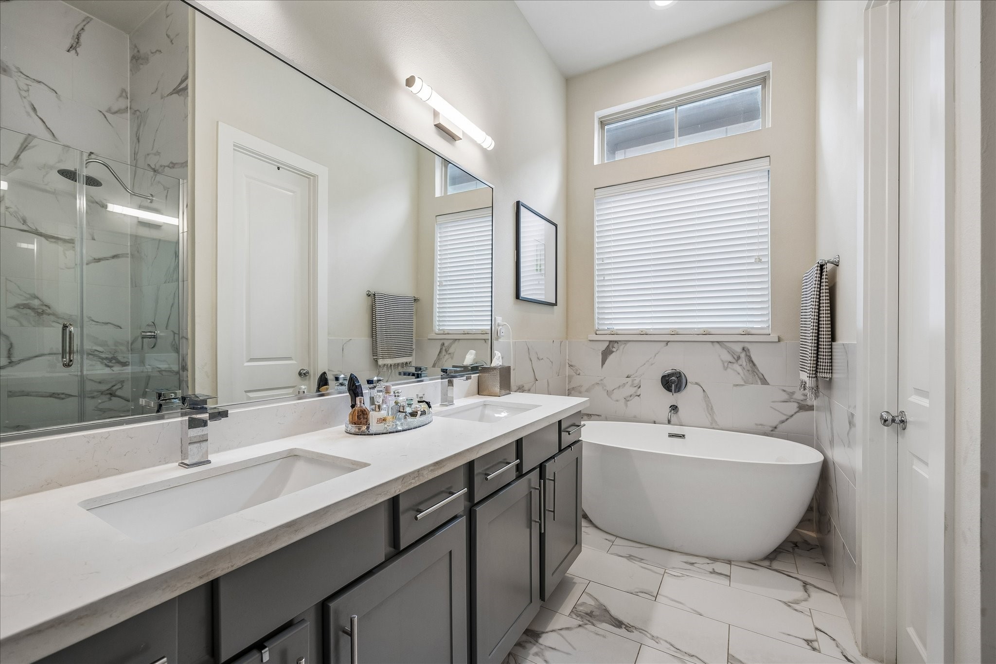 5209 Allen Street B Property Photo 17
