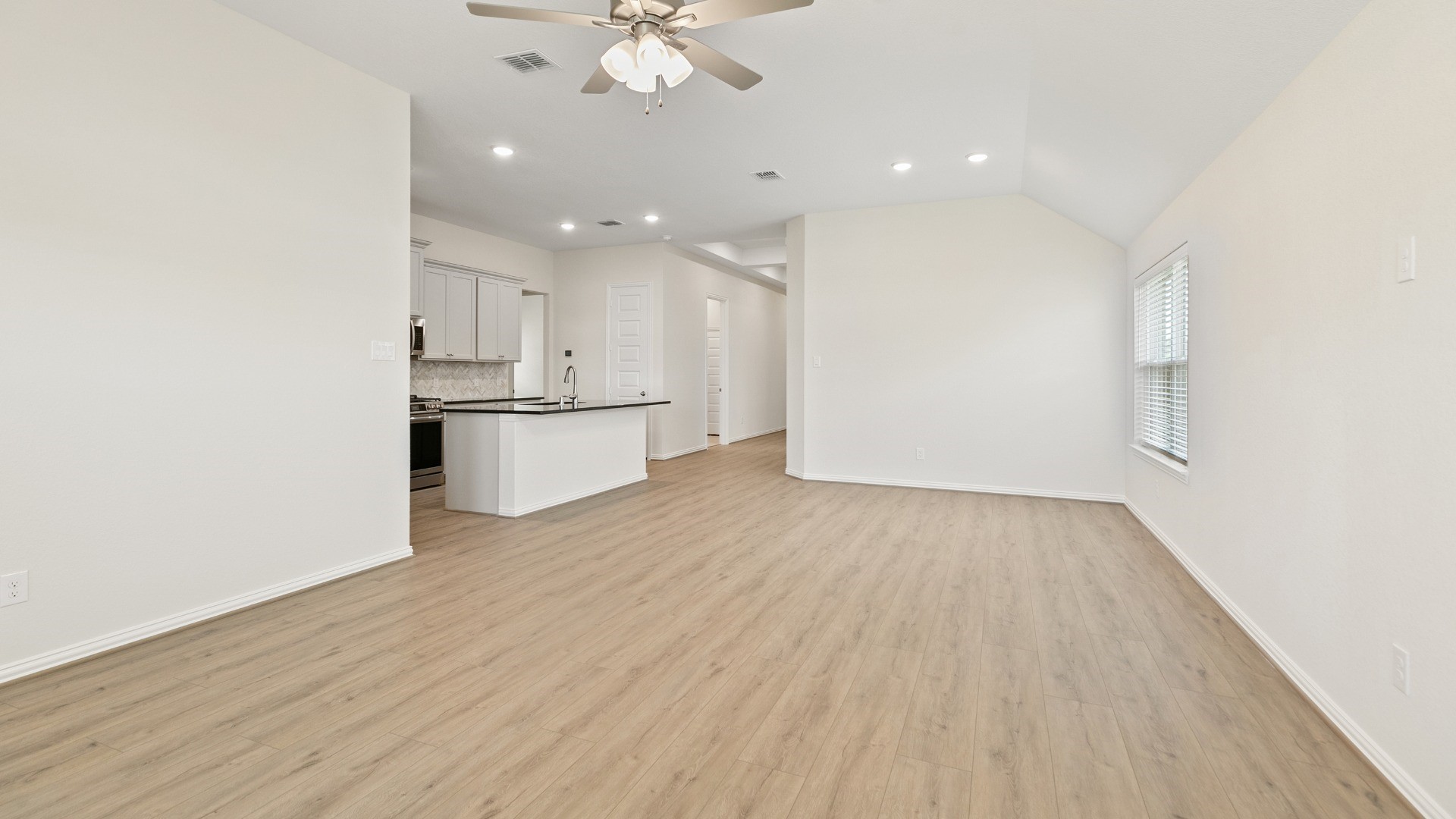 31015 Eagle Crag Road Property Photo 6