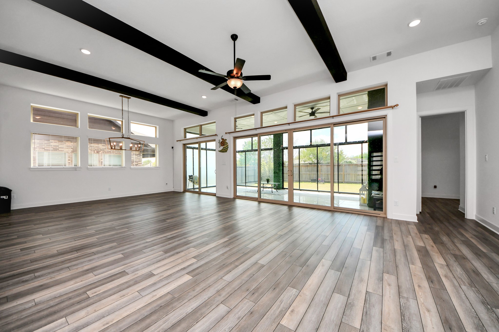 24331 Dyer Hill Way Property Photo 11