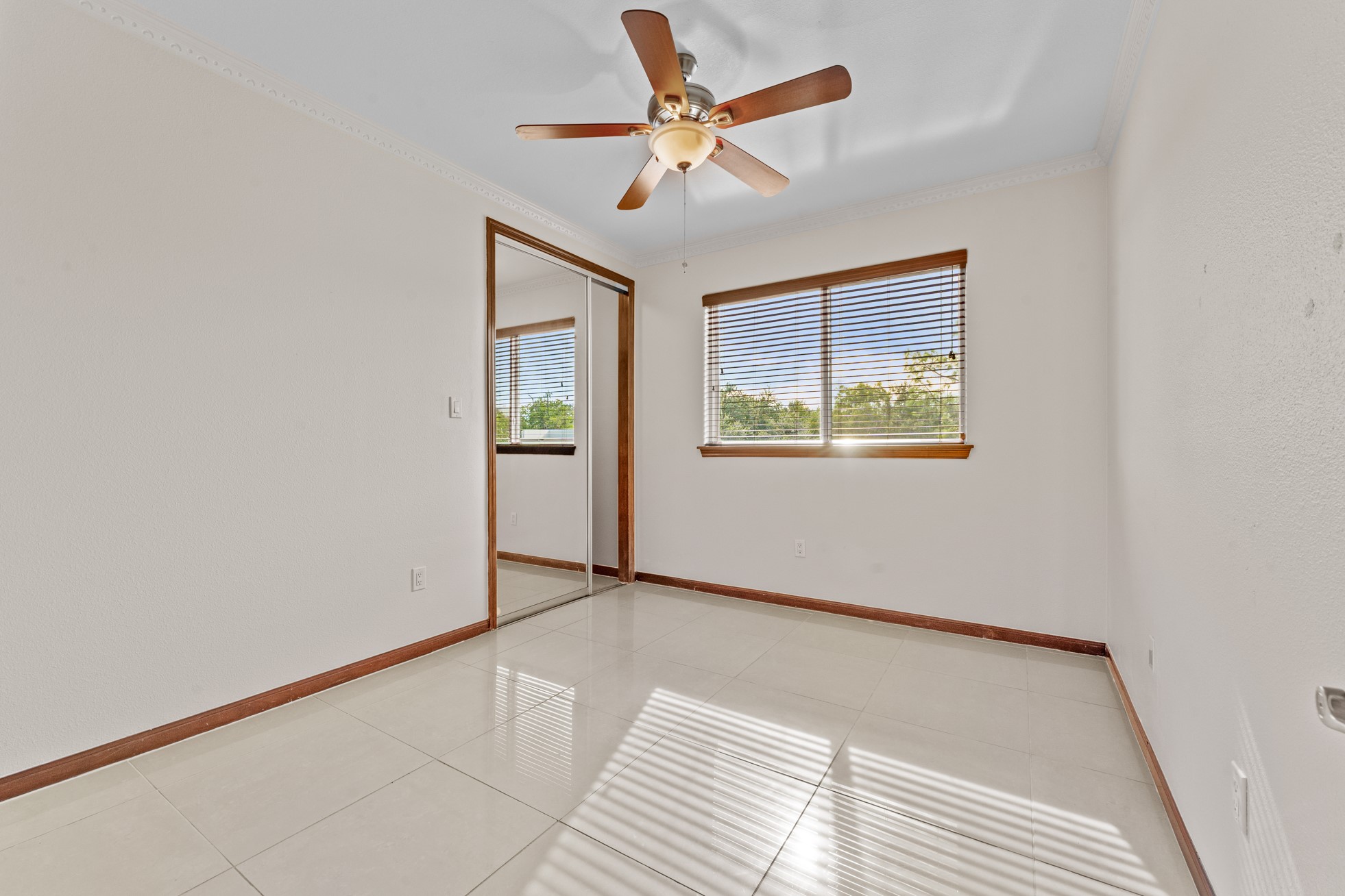 6016 Kirby Drive Property Photo 30