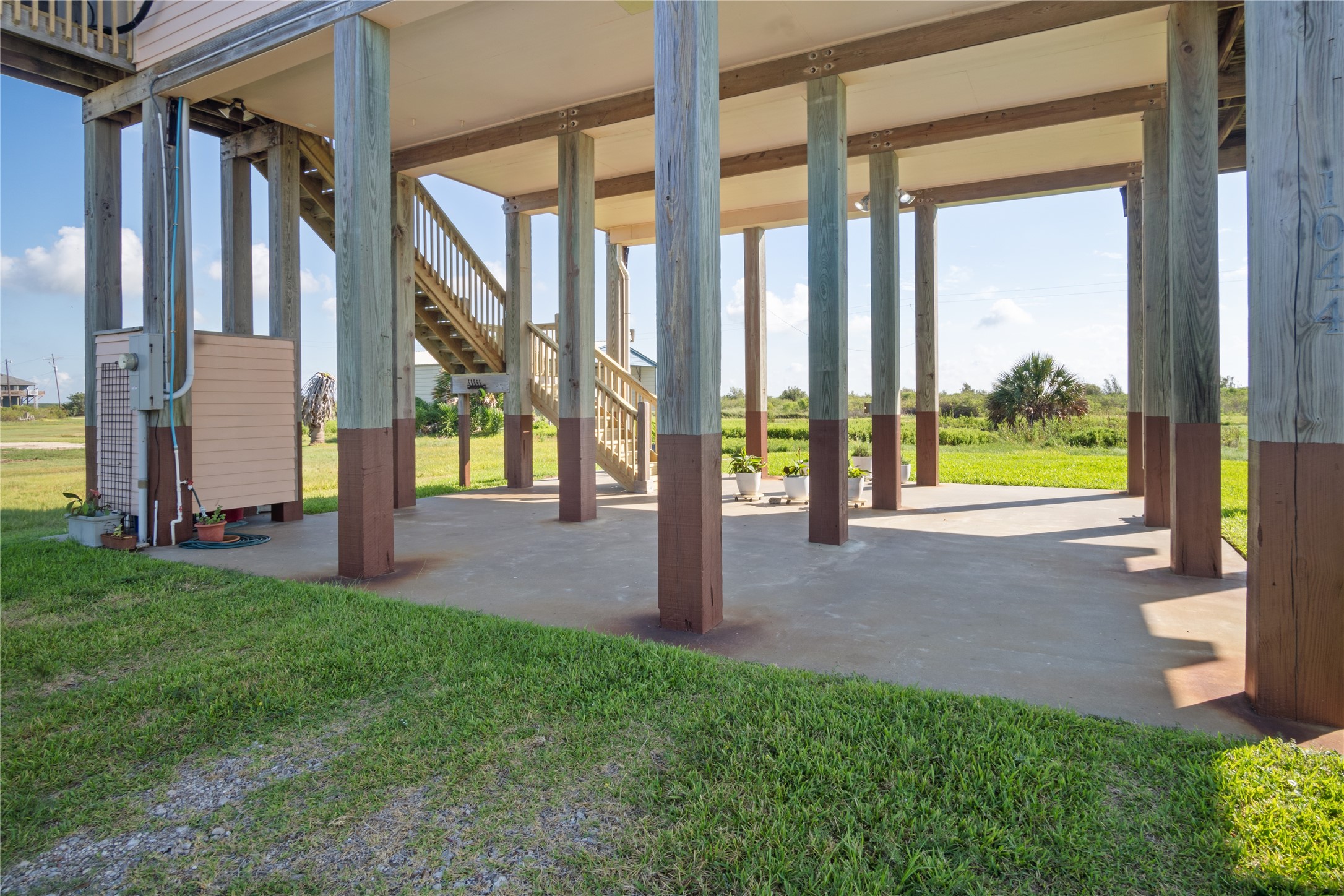 1044 Waco Road Property Photo 5