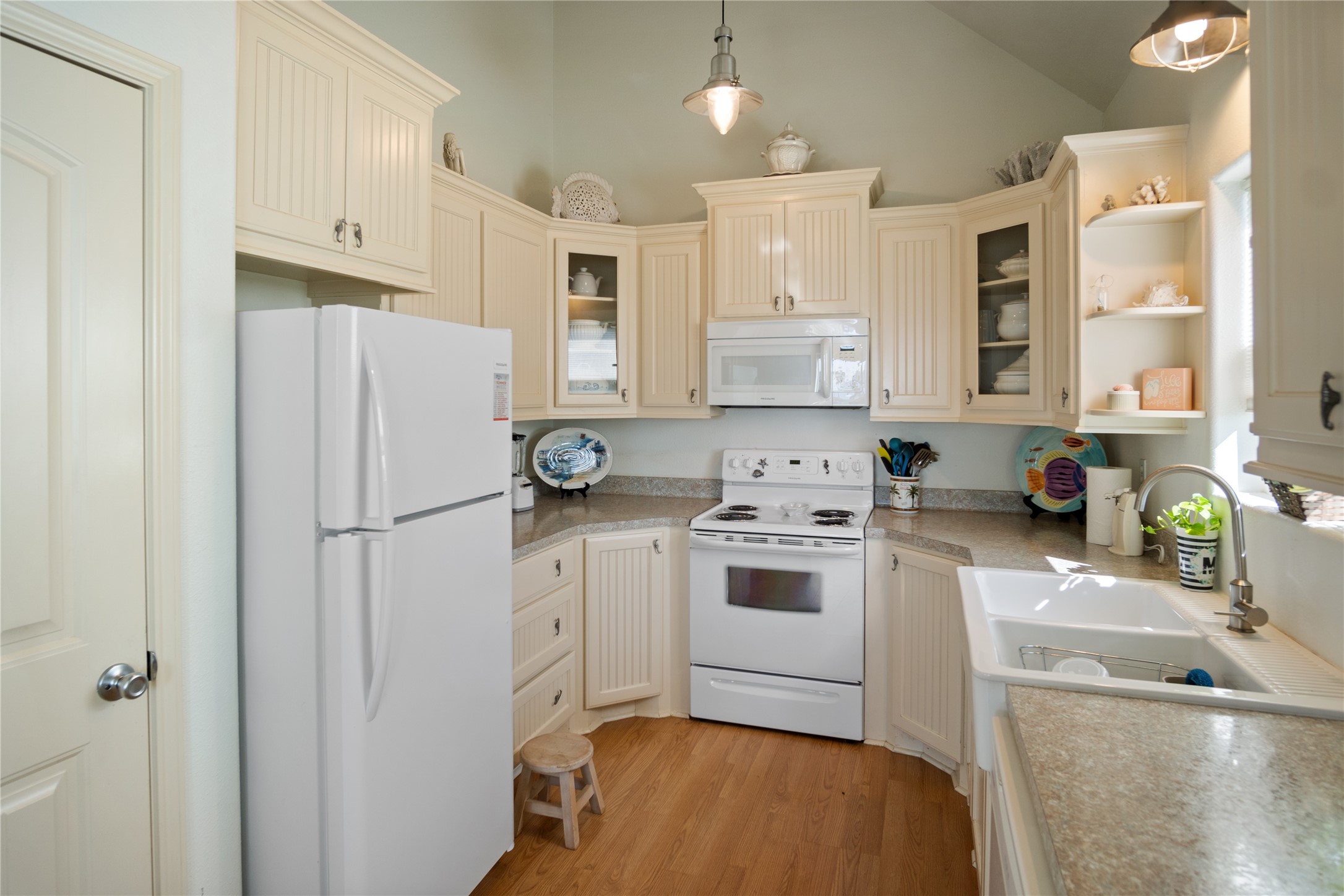 1044 Waco Road Property Photo 10
