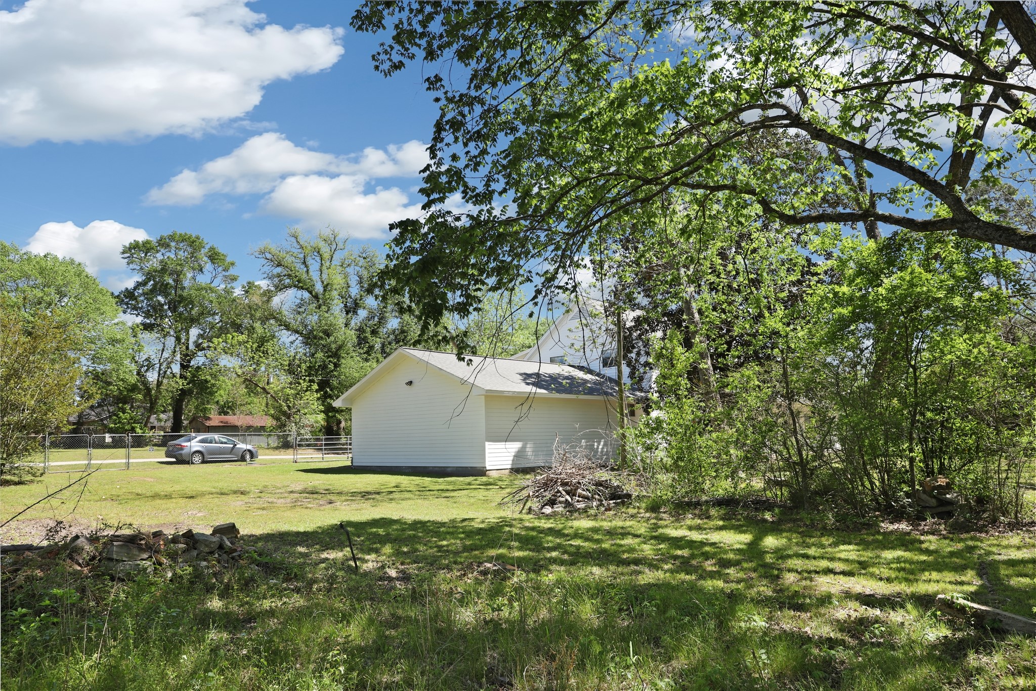 201 N Magnolia Street Property Photo 42