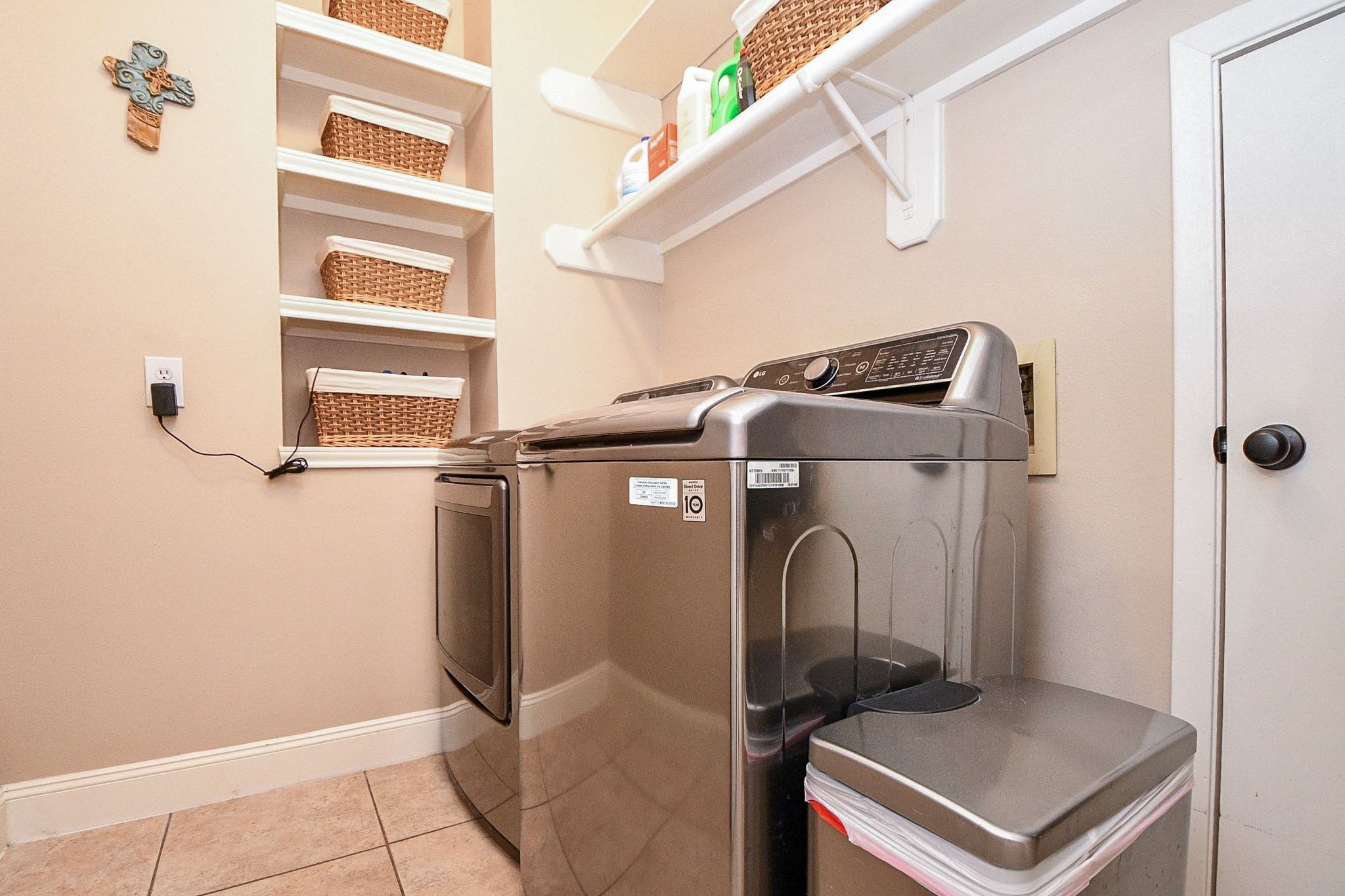 5430 Davids Bend Drive Property Photo 16